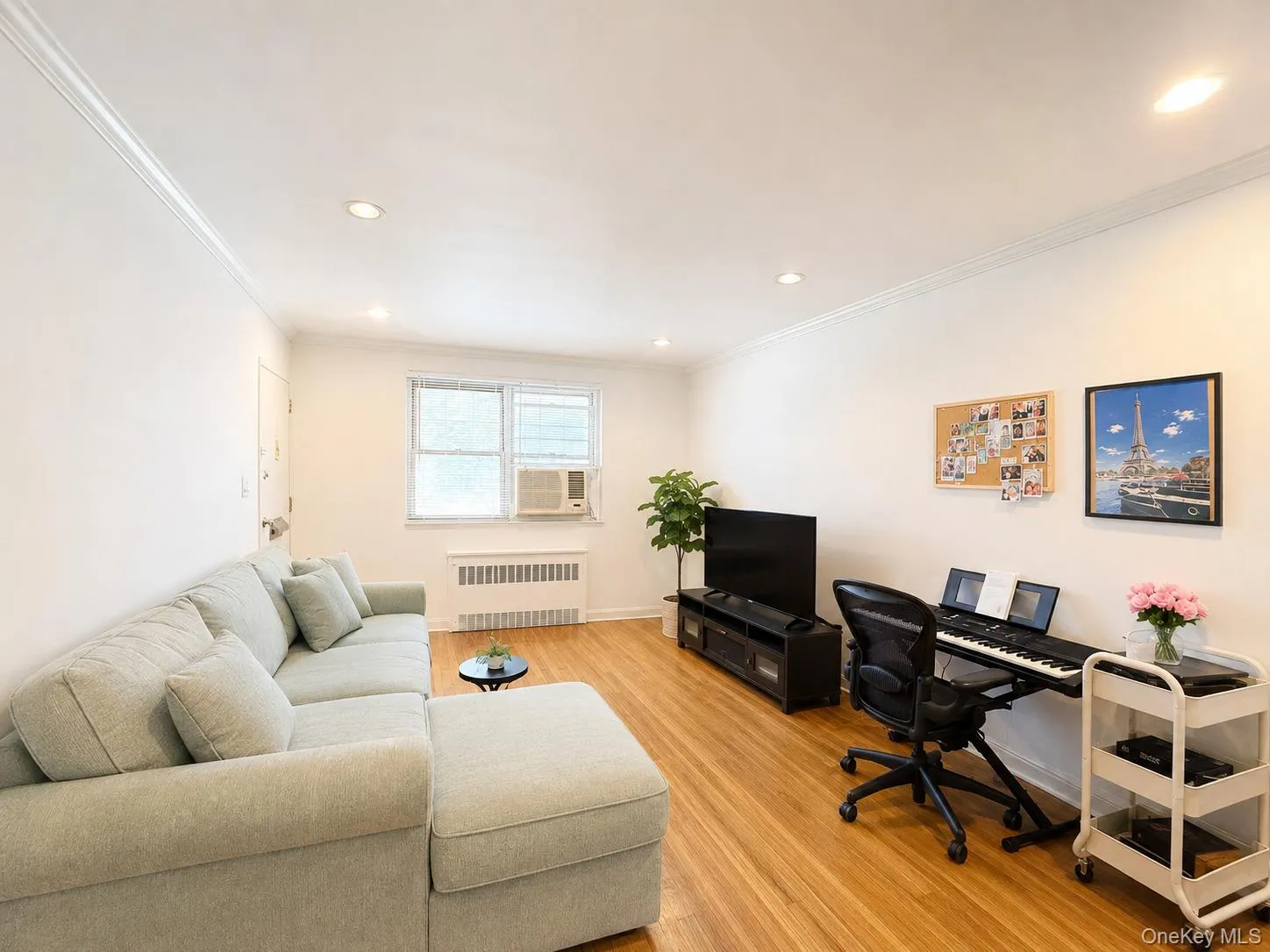 137-29 68TH Drive, New York, NY, 2 Bedrooms Bedrooms, 4 Rooms Rooms,1 BathroomBathrooms,Residential,For Rent,68TH,0,1040256 137-29 68TH Drive, New York, NY, 2 Bedrooms Bedrooms, 4 Rooms Rooms,1 BathroomBathrooms,Residential,For Rent,68TH,0,1040256