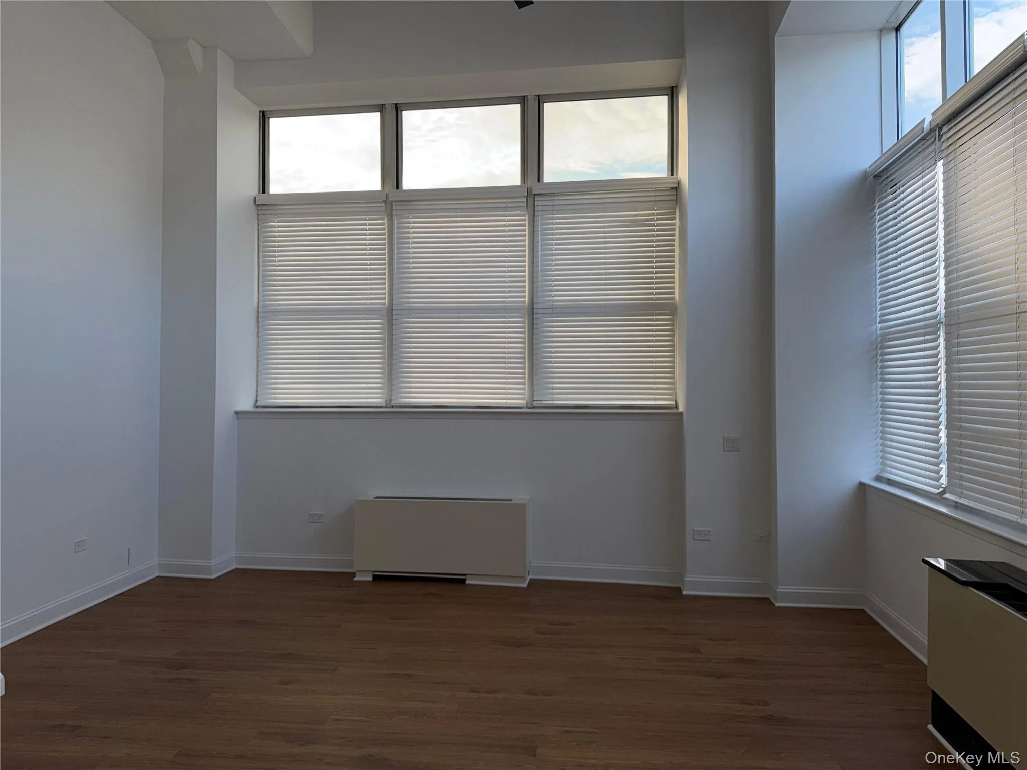 1 Landmark Square, Rye Town, NY, 1 Bedroom Bedrooms, 2 Rooms Rooms,1 BathroomBathrooms,Residential Lease,For Rent,Landmark,0,1040259 1 Landmark Square, Rye Town, NY, 1 Bedroom Bedrooms, 2 Rooms Rooms,1 BathroomBathrooms,Residential Lease,For Rent,Landmark,0,1040259