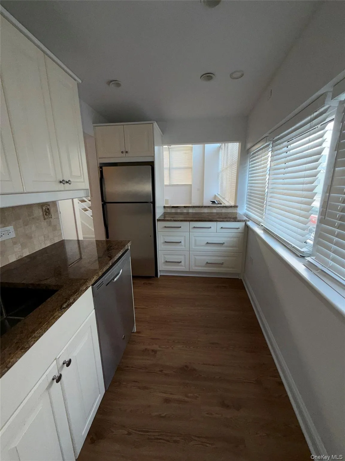 1 Landmark Square, Rye Town, NY, 1 Bedroom Bedrooms, 2 Rooms Rooms,1 BathroomBathrooms,Residential Lease,For Rent,Landmark,0,1040259 1 Landmark Square, Rye Town, NY, 1 Bedroom Bedrooms, 2 Rooms Rooms,1 BathroomBathrooms,Residential Lease,For Rent,Landmark,0,1040259