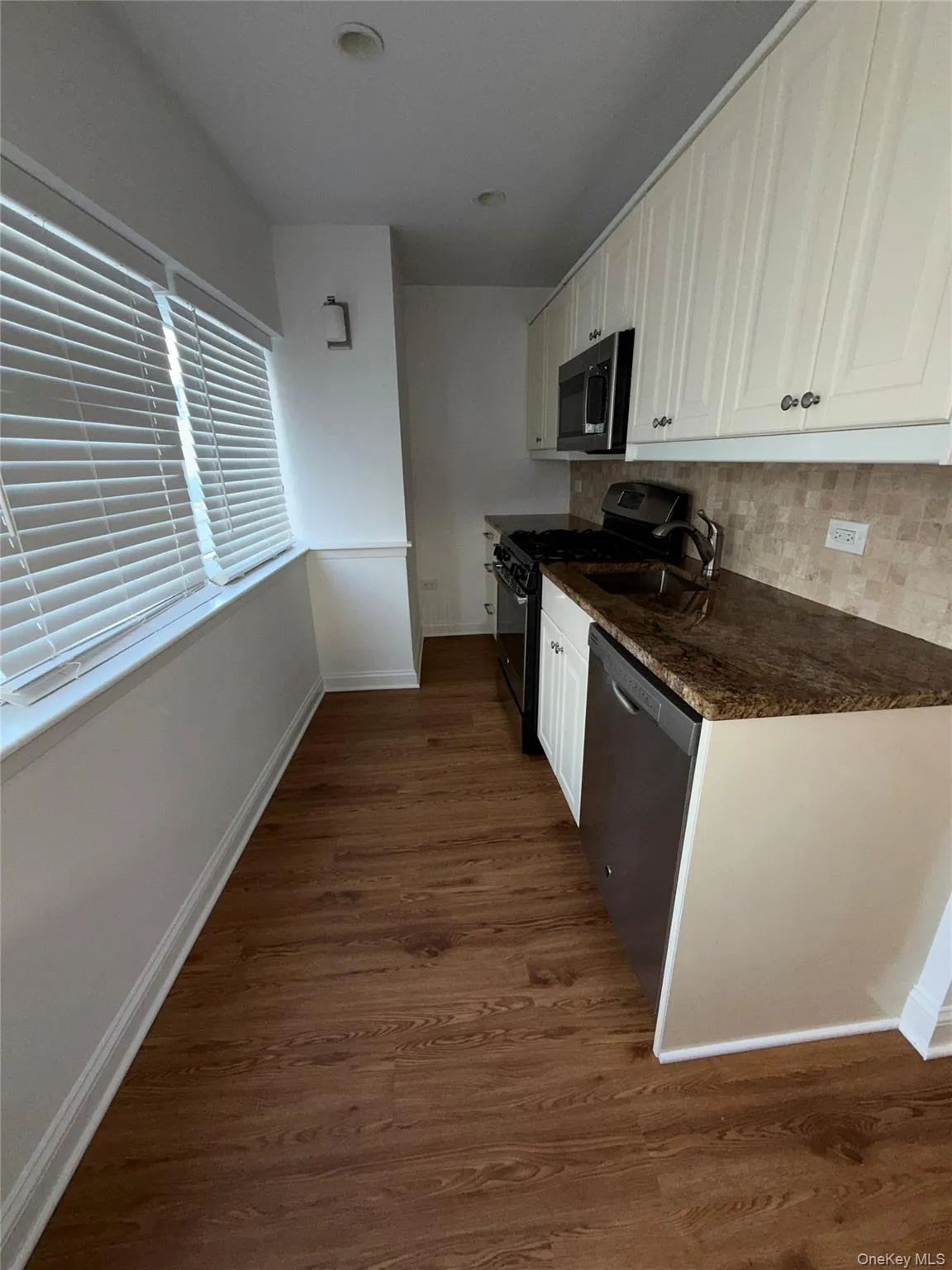 1 Landmark Square, Rye Town, NY, 1 Bedroom Bedrooms, 2 Rooms Rooms,1 BathroomBathrooms,Residential Lease,For Rent,Landmark,0,1040259 1 Landmark Square, Rye Town, NY, 1 Bedroom Bedrooms, 2 Rooms Rooms,1 BathroomBathrooms,Residential Lease,For Rent,Landmark,0,1040259
