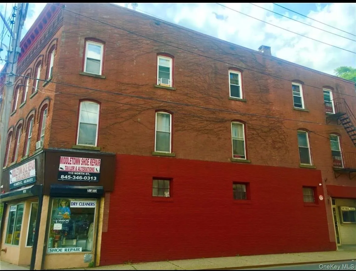 108 North Street, Middletown, NY, 3 Bedrooms Bedrooms, 6 Rooms Rooms,2 BathroomsBathrooms,Residential Lease,For Rent,North,0,1040262 108 North Street, Middletown, NY, 3 Bedrooms Bedrooms, 6 Rooms Rooms,2 BathroomsBathrooms,Residential Lease,For Rent,North,0,1040262