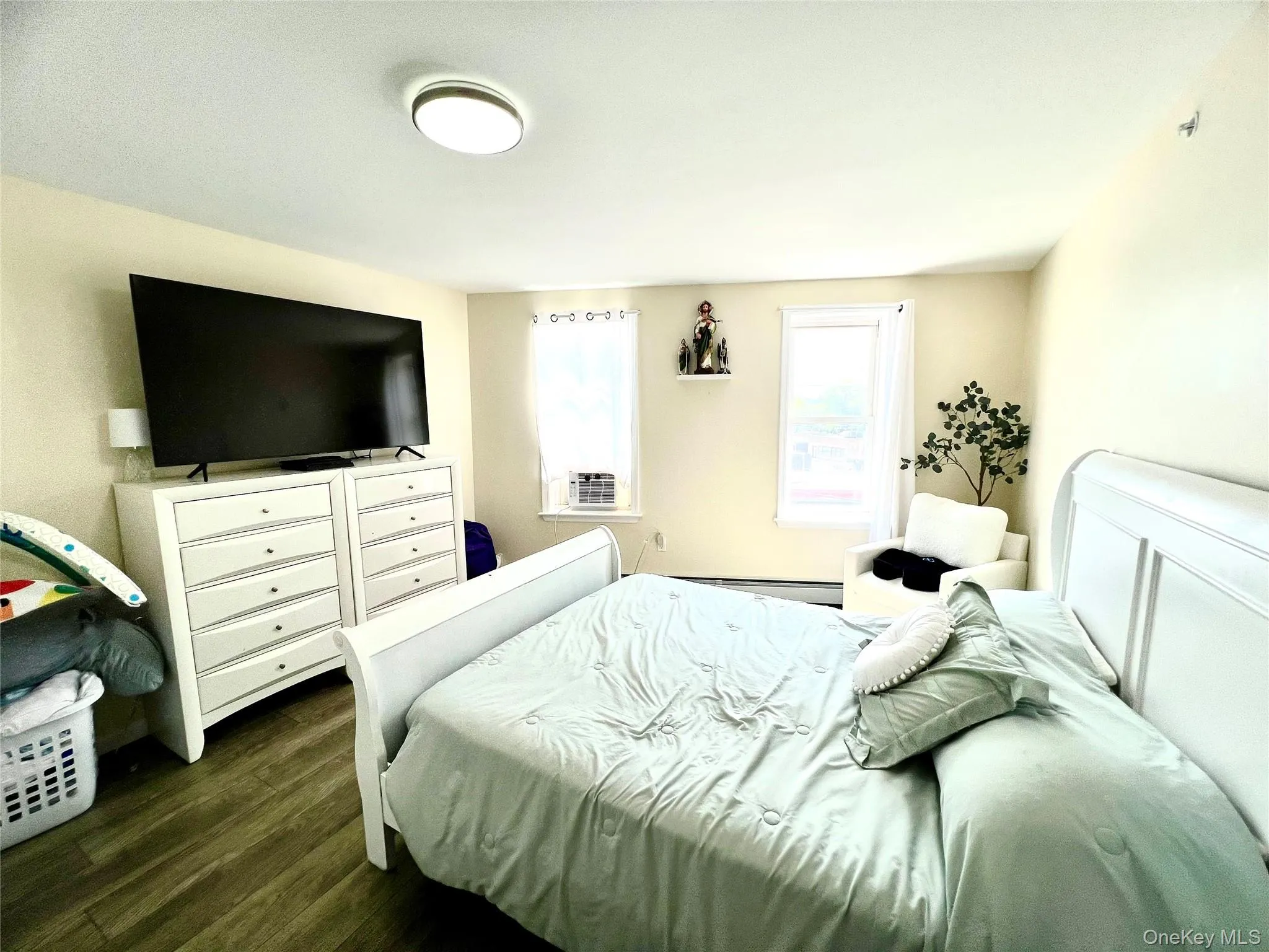 108 North Street, Middletown, NY, 3 Bedrooms Bedrooms, 6 Rooms Rooms,2 BathroomsBathrooms,Residential Lease,For Rent,North,0,1040262 108 North Street, Middletown, NY, 3 Bedrooms Bedrooms, 6 Rooms Rooms,2 BathroomsBathrooms,Residential Lease,For Rent,North,0,1040262