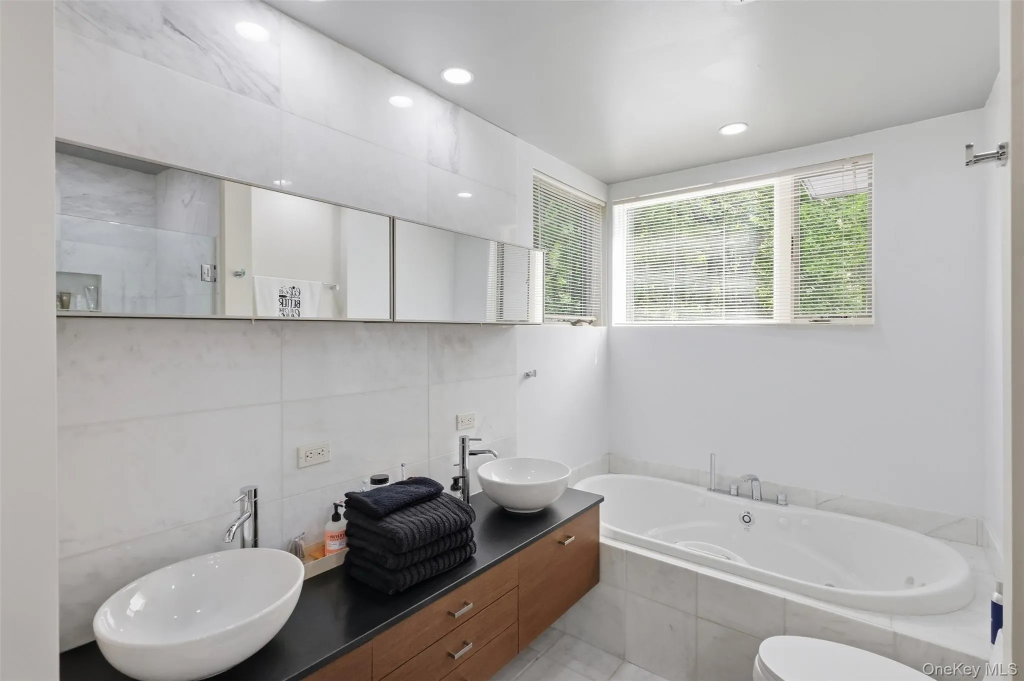 128 Broadmoor Drive, Out Of Area, PA, 5 Bedrooms Bedrooms, 12 Rooms Rooms,4 BathroomsBathrooms,Residential,For Rent,Broadmoor,0,1040265 128 Broadmoor Drive, Out Of Area, PA, 5 Bedrooms Bedrooms, 12 Rooms Rooms,4 BathroomsBathrooms,Residential,For Rent,Broadmoor,0,1040265