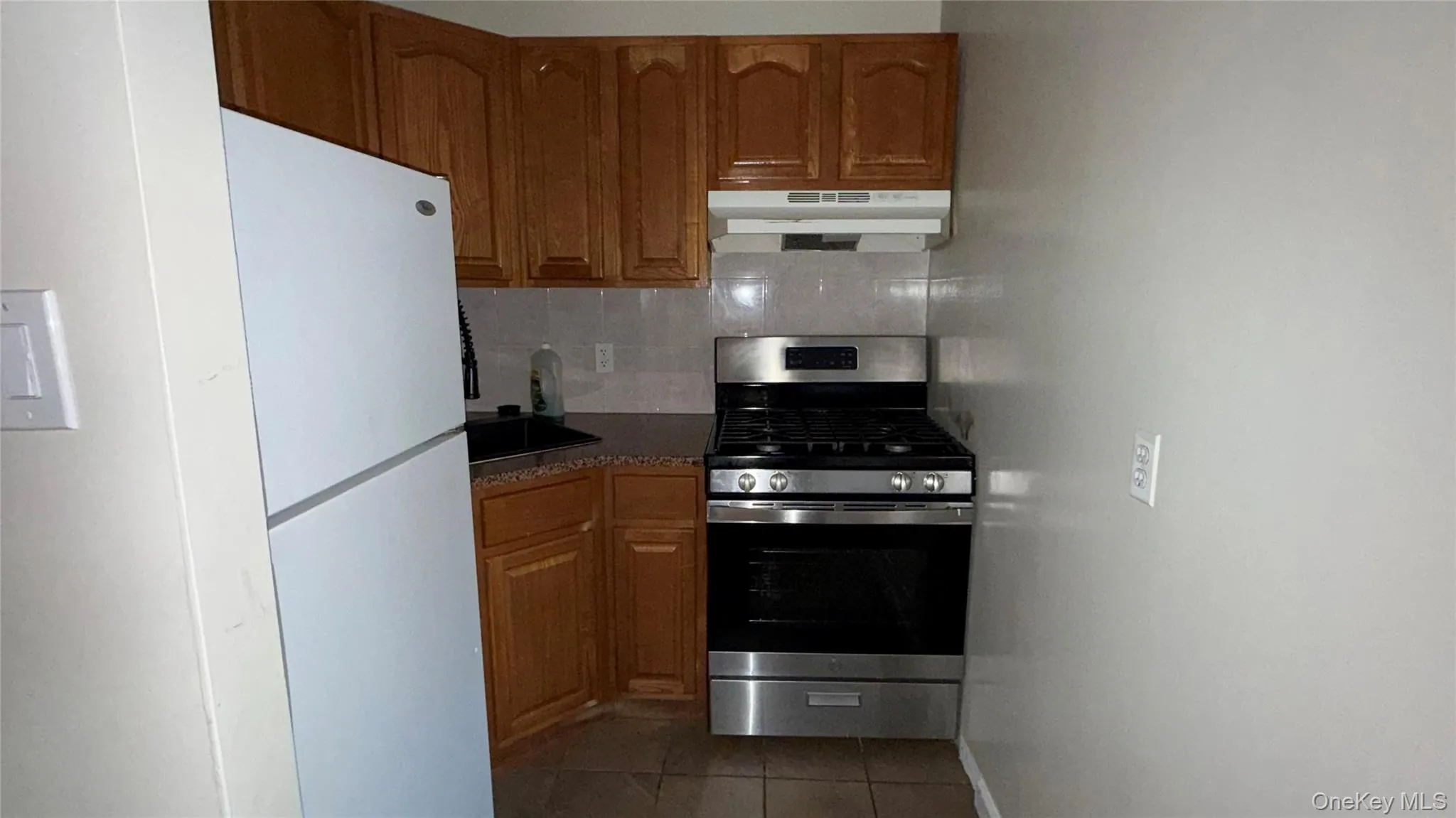 2508 81st Street, New York, NY, 3 Bedrooms Bedrooms, 7 Rooms Rooms,2 BathroomsBathrooms,Residential Lease,For Rent,81st,0,1040266 2508 81st Street, New York, NY, 3 Bedrooms Bedrooms, 7 Rooms Rooms,2 BathroomsBathrooms,Residential Lease,For Rent,81st,0,1040266