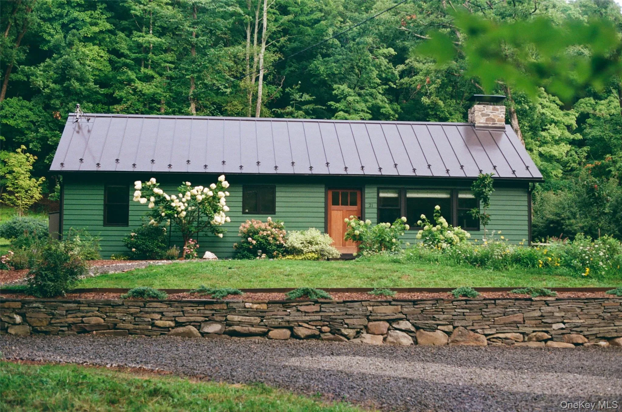 21 Vandermark Road, Woodstock, NY, 3 Bedrooms Bedrooms, 5 Rooms Rooms,2 BathroomsBathrooms,Residential,For Rent,Vandermark,0,1040267 21 Vandermark Road, Woodstock, NY, 3 Bedrooms Bedrooms, 5 Rooms Rooms,2 BathroomsBathrooms,Residential,For Rent,Vandermark,0,1040267