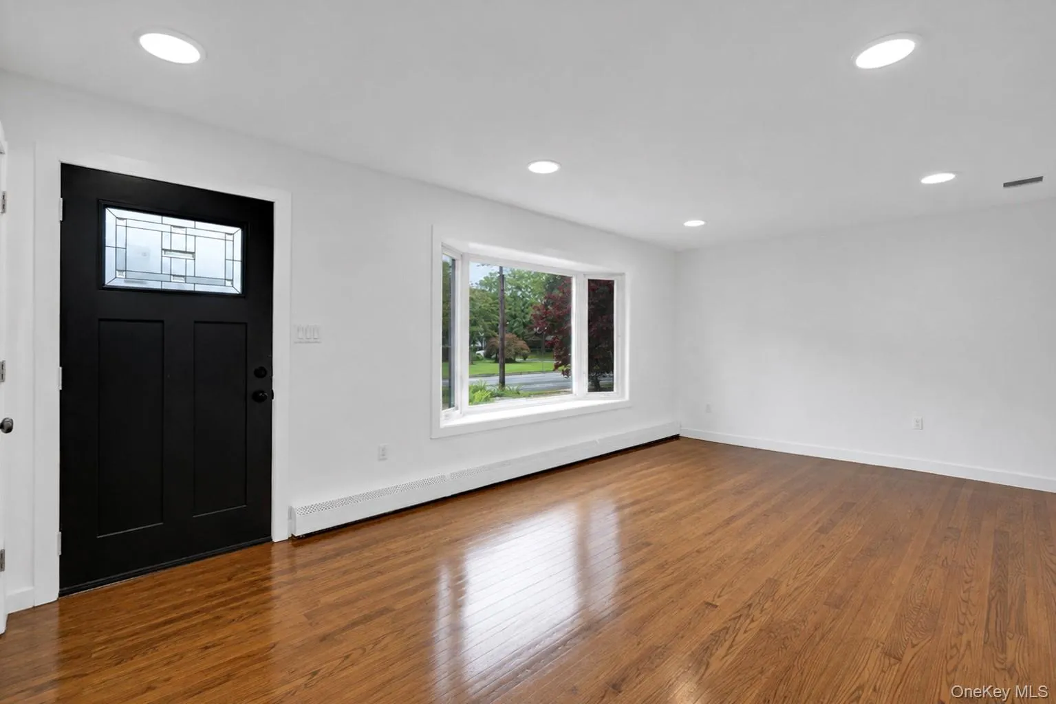 116 Booker Avenue, Babylon, NY, 3 Bedrooms Bedrooms, 8 Rooms Rooms,2 BathroomsBathrooms,Residential,For Rent,Booker,0,1040269 116 Booker Avenue, Babylon, NY, 3 Bedrooms Bedrooms, 8 Rooms Rooms,2 BathroomsBathrooms,Residential,For Rent,Booker,0,1040269