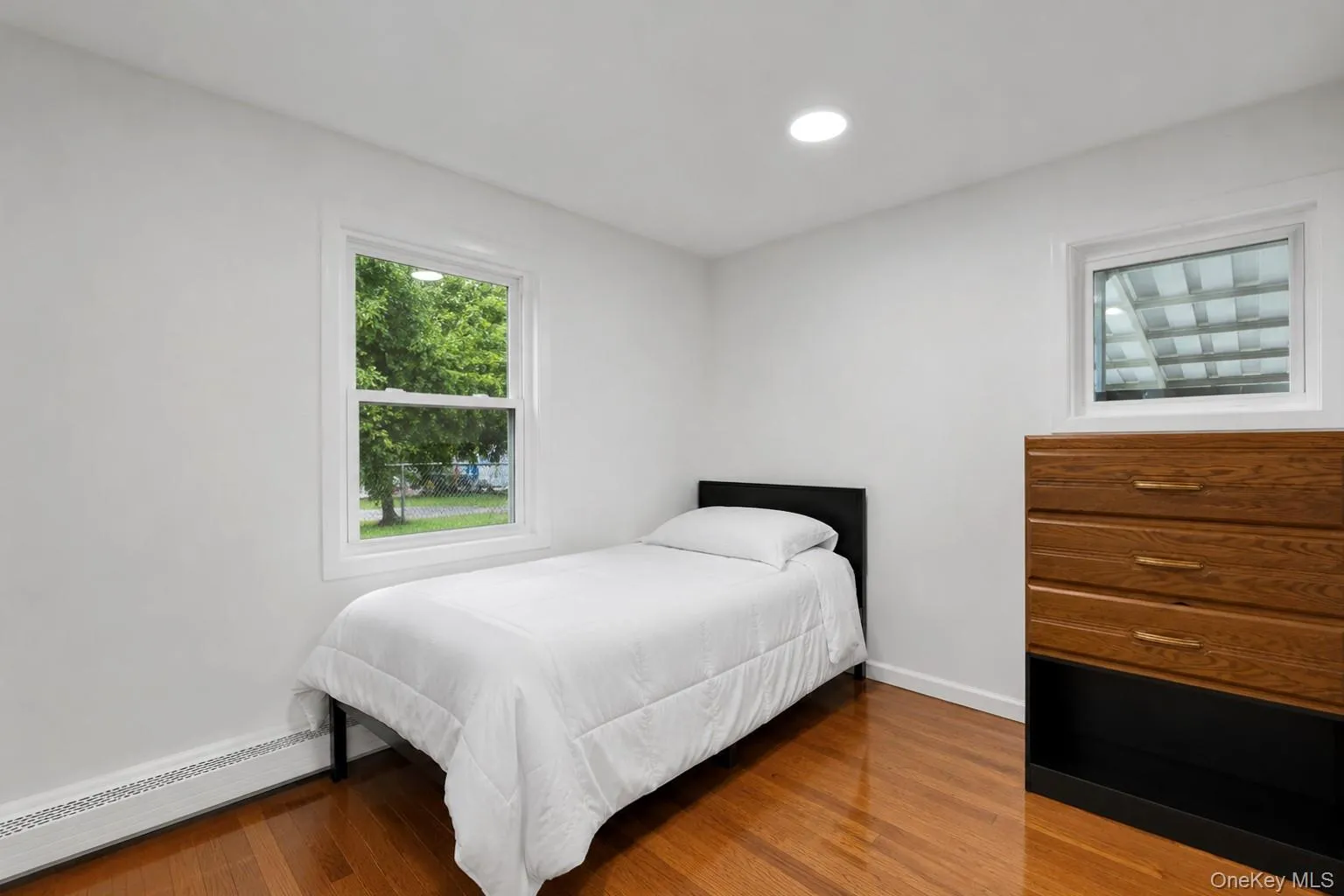 116 Booker Avenue, Babylon, NY, 3 Bedrooms Bedrooms, 8 Rooms Rooms,2 BathroomsBathrooms,Residential,For Rent,Booker,0,1040269 116 Booker Avenue, Babylon, NY, 3 Bedrooms Bedrooms, 8 Rooms Rooms,2 BathroomsBathrooms,Residential,For Rent,Booker,0,1040269