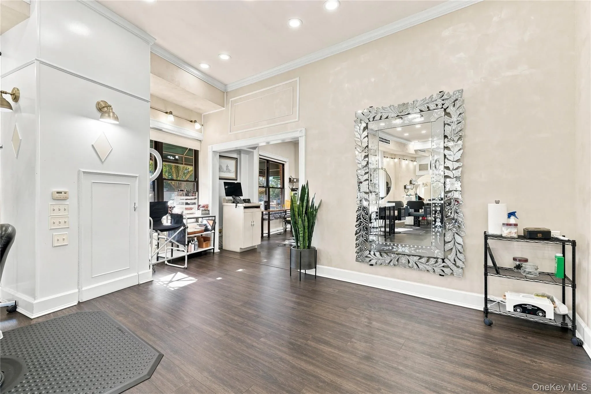 180 Broadway, Babylon, NY, ,Commercial Lease,For Rent,Broadway,0,1040270 180 Broadway, Babylon, NY, ,Commercial Lease,For Rent,Broadway,0,1040270