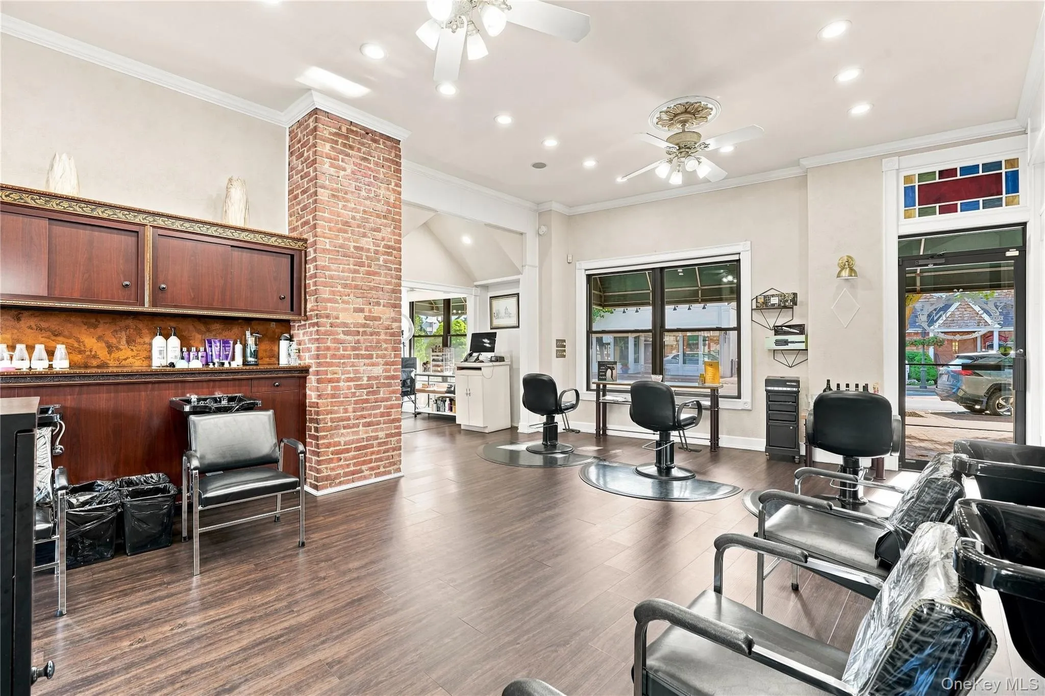 180 Broadway, Babylon, NY, ,Commercial Lease,For Rent,Broadway,0,1040270 180 Broadway, Babylon, NY, ,Commercial Lease,For Rent,Broadway,0,1040270