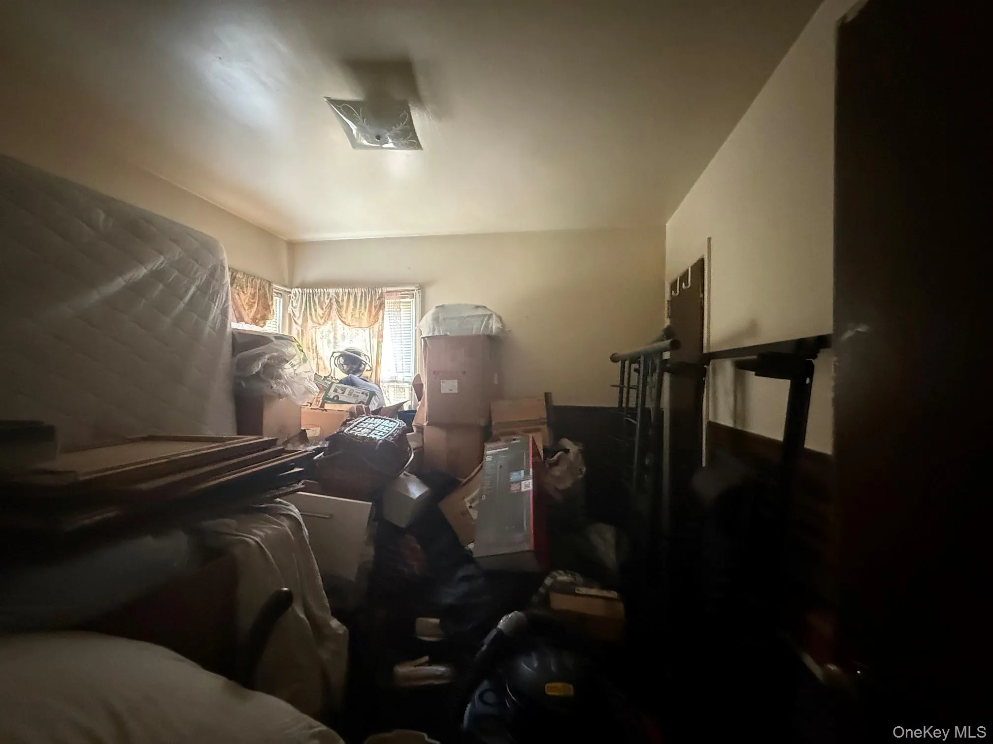 13619 220th Place, New York, NY, 3 Bedrooms Bedrooms, 6 Rooms Rooms,1 BathroomBathrooms,Residential,For Rent,220th,0,1040272 13619 220th Place, New York, NY, 3 Bedrooms Bedrooms, 6 Rooms Rooms,1 BathroomBathrooms,Residential,For Rent,220th,0,1040272