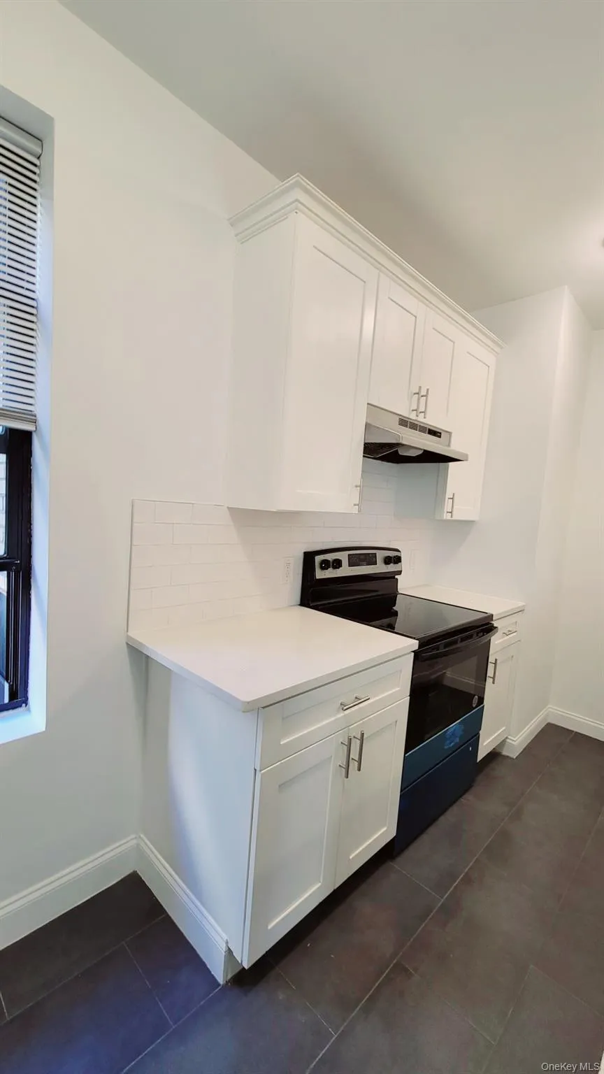 6109 39th Avenue, New York, NY, 2 Rooms Rooms,1 BathroomBathrooms,Residential Lease,For Rent,39th,0,1040275 6109 39th Avenue, New York, NY, 2 Rooms Rooms,1 BathroomBathrooms,Residential Lease,For Rent,39th,0,1040275