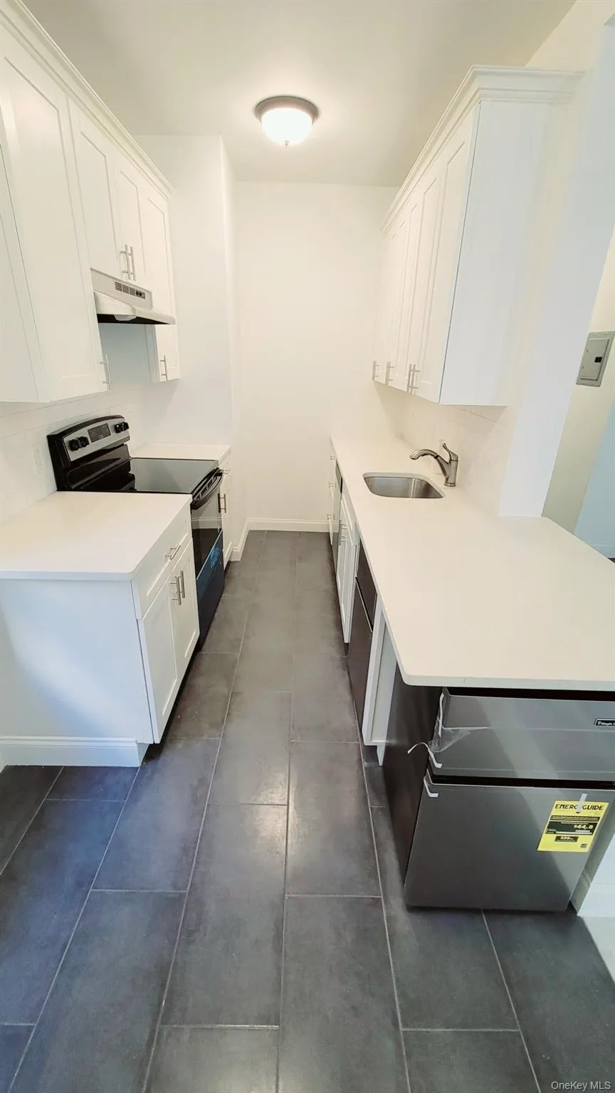 6109 39th Avenue, New York, NY, 2 Rooms Rooms,1 BathroomBathrooms,Residential Lease,For Rent,39th,0,1040275 6109 39th Avenue, New York, NY, 2 Rooms Rooms,1 BathroomBathrooms,Residential Lease,For Rent,39th,0,1040275