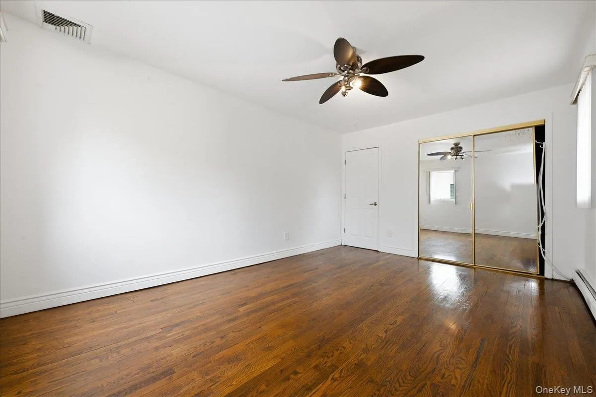 701 Hoover Street, Hempstead, NY, 4 Bedrooms Bedrooms, 8 Rooms Rooms,2 BathroomsBathrooms,Residential,For Rent,Hoover,0,1040278 701 Hoover Street, Hempstead, NY, 4 Bedrooms Bedrooms, 8 Rooms Rooms,2 BathroomsBathrooms,Residential,For Rent,Hoover,0,1040278