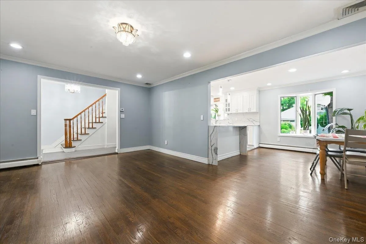701 Hoover Street, Hempstead, NY, 4 Bedrooms Bedrooms, 8 Rooms Rooms,2 BathroomsBathrooms,Residential,For Rent,Hoover,0,1040278 701 Hoover Street, Hempstead, NY, 4 Bedrooms Bedrooms, 8 Rooms Rooms,2 BathroomsBathrooms,Residential,For Rent,Hoover,0,1040278