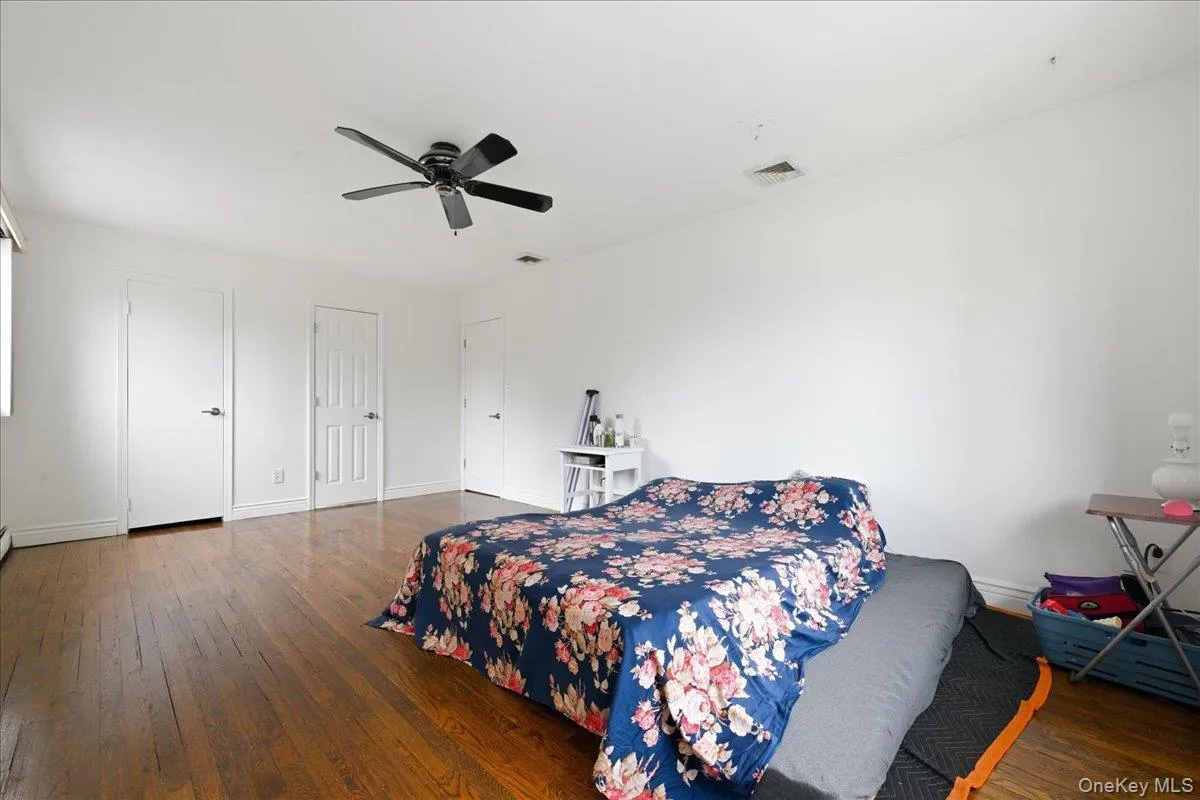 701 Hoover Street, Hempstead, NY, 4 Bedrooms Bedrooms, 8 Rooms Rooms,2 BathroomsBathrooms,Residential,For Rent,Hoover,0,1040278 701 Hoover Street, Hempstead, NY, 4 Bedrooms Bedrooms, 8 Rooms Rooms,2 BathroomsBathrooms,Residential,For Rent,Hoover,0,1040278
