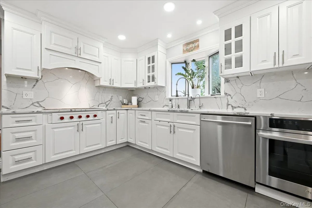 701 Hoover Street, Hempstead, NY, 4 Bedrooms Bedrooms, 8 Rooms Rooms,2 BathroomsBathrooms,Residential,For Rent,Hoover,0,1040278 701 Hoover Street, Hempstead, NY, 4 Bedrooms Bedrooms, 8 Rooms Rooms,2 BathroomsBathrooms,Residential,For Rent,Hoover,0,1040278