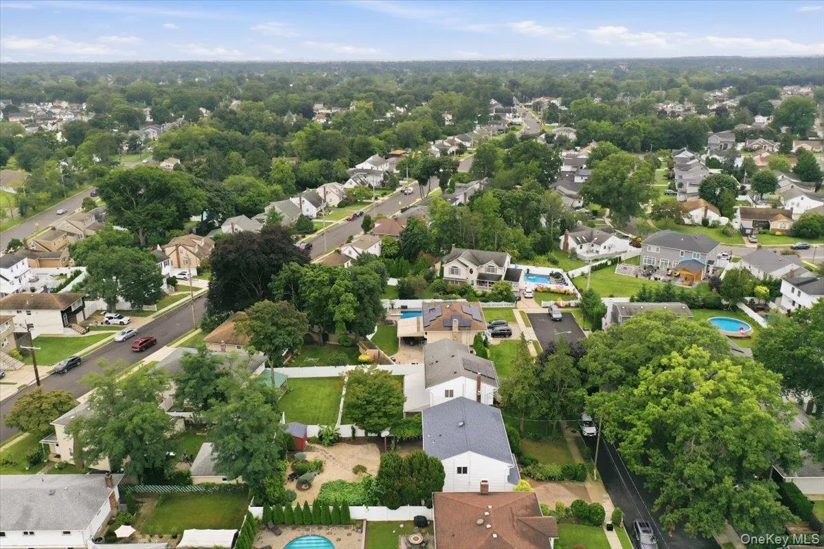 701 Hoover Street, Hempstead, NY, 4 Bedrooms Bedrooms, 8 Rooms Rooms,2 BathroomsBathrooms,Residential,For Rent,Hoover,0,1040278 701 Hoover Street, Hempstead, NY, 4 Bedrooms Bedrooms, 8 Rooms Rooms,2 BathroomsBathrooms,Residential,For Rent,Hoover,0,1040278