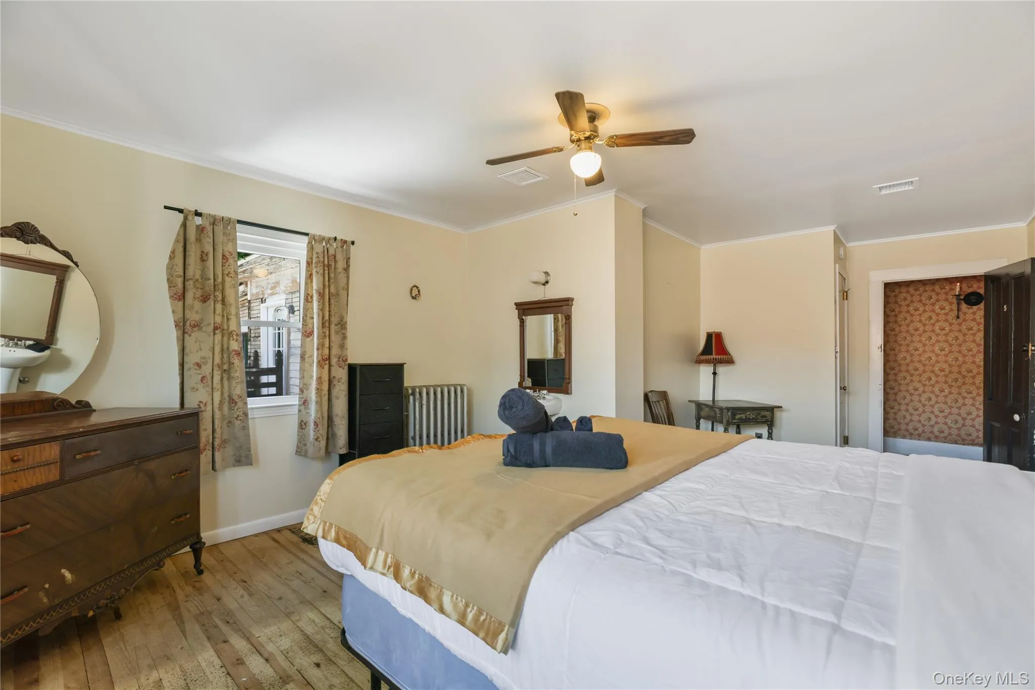 28 Upper Main Street, Callicoon, NY, 7 Bedrooms Bedrooms, 8 Rooms Rooms,2 BathroomsBathrooms,Residential,For Rent,Upper Main,0,1040279 28 Upper Main Street, Callicoon, NY, 7 Bedrooms Bedrooms, 8 Rooms Rooms,2 BathroomsBathrooms,Residential,For Rent,Upper Main,0,1040279