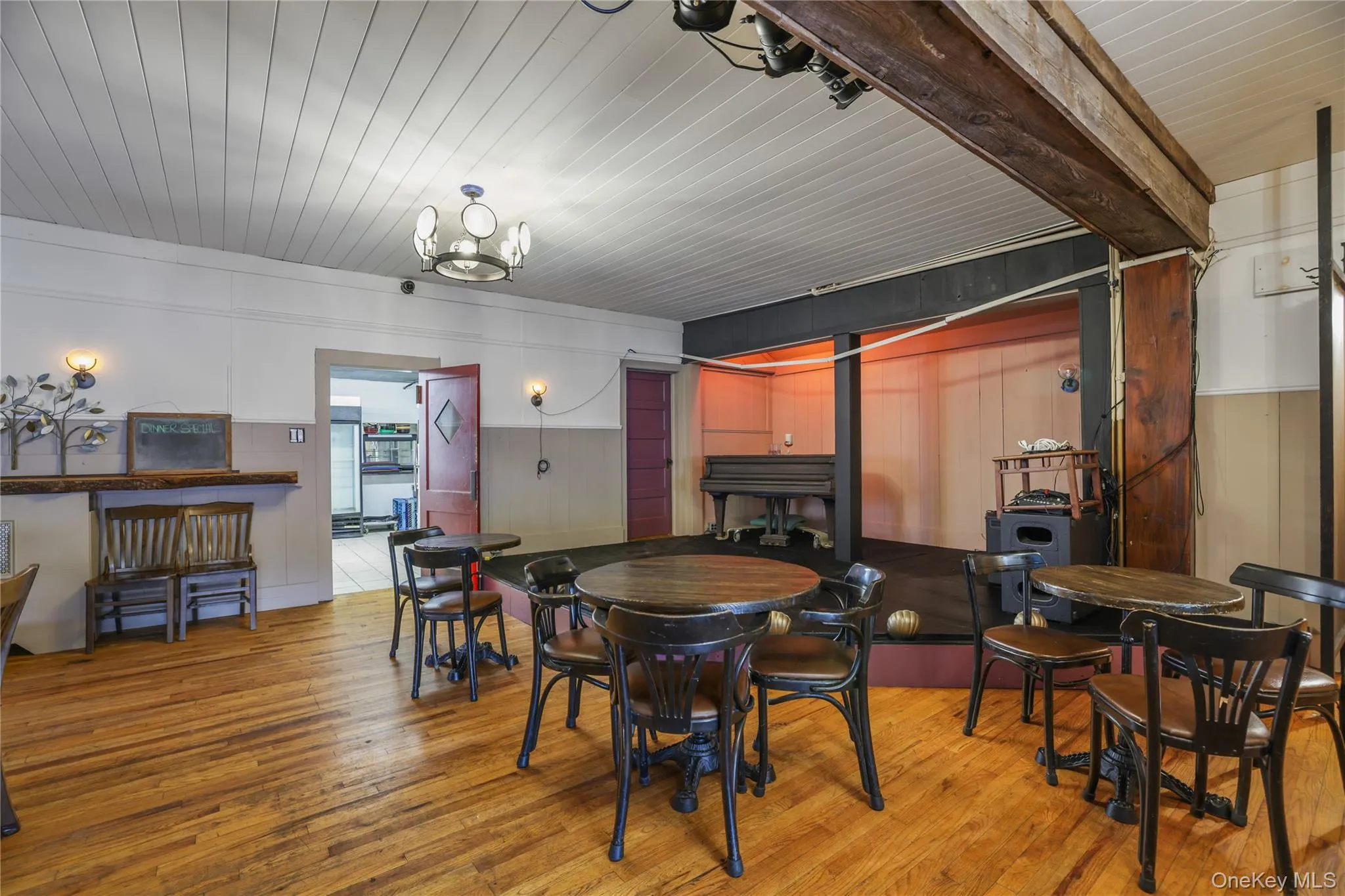 28 Upper Main Street, Callicoon, NY, 7 Bedrooms Bedrooms, 8 Rooms Rooms,2 BathroomsBathrooms,Residential,For Rent,Upper Main,0,1040279 28 Upper Main Street, Callicoon, NY, 7 Bedrooms Bedrooms, 8 Rooms Rooms,2 BathroomsBathrooms,Residential,For Rent,Upper Main,0,1040279