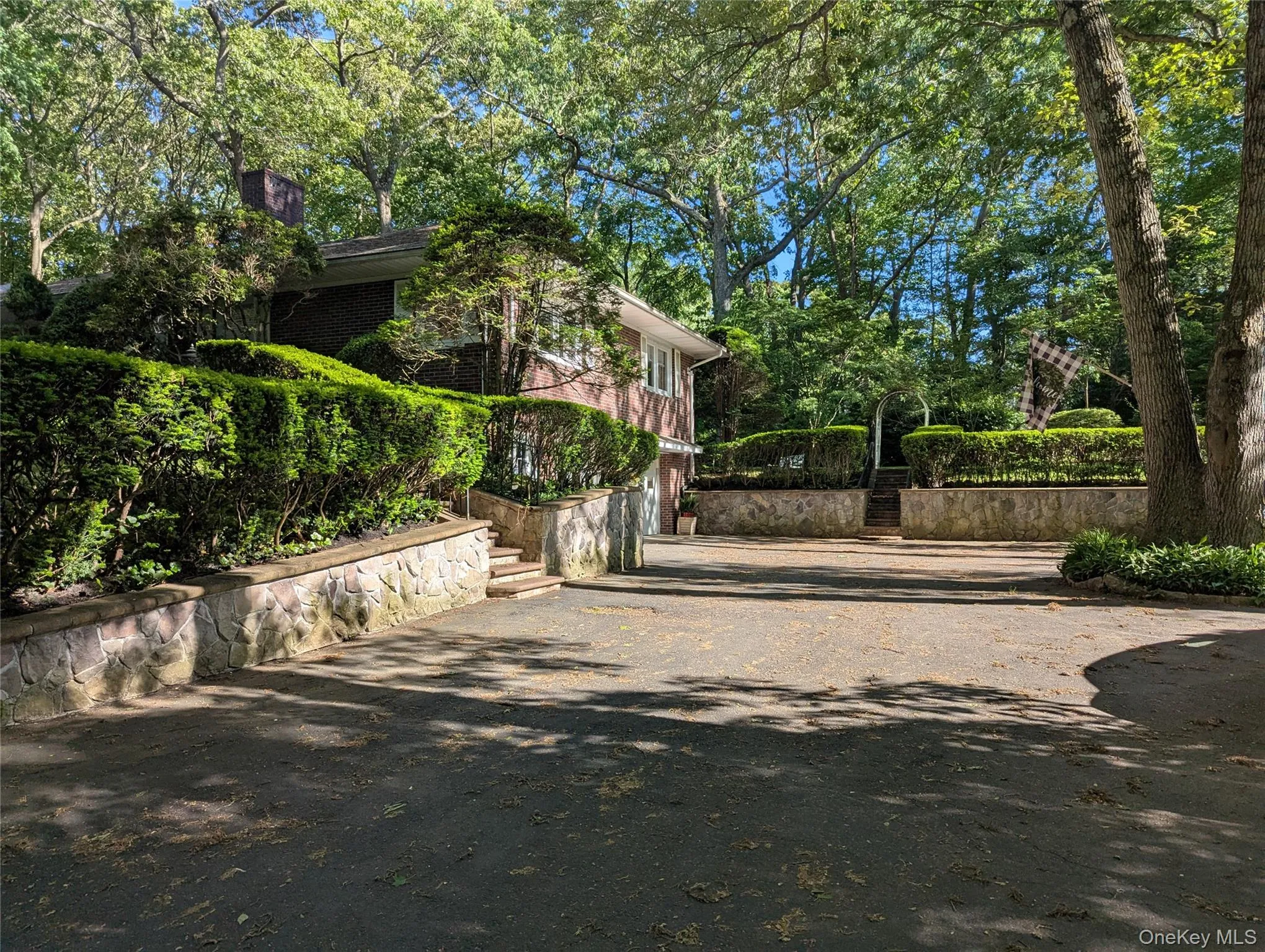 28 Brookfield Road, Smithtown, NY, 3 Bedrooms Bedrooms, 9 Rooms Rooms,2 BathroomsBathrooms,Residential Lease,For Rent,Brookfield,0,1040281 28 Brookfield Road, Smithtown, NY, 3 Bedrooms Bedrooms, 9 Rooms Rooms,2 BathroomsBathrooms,Residential Lease,For Rent,Brookfield,0,1040281