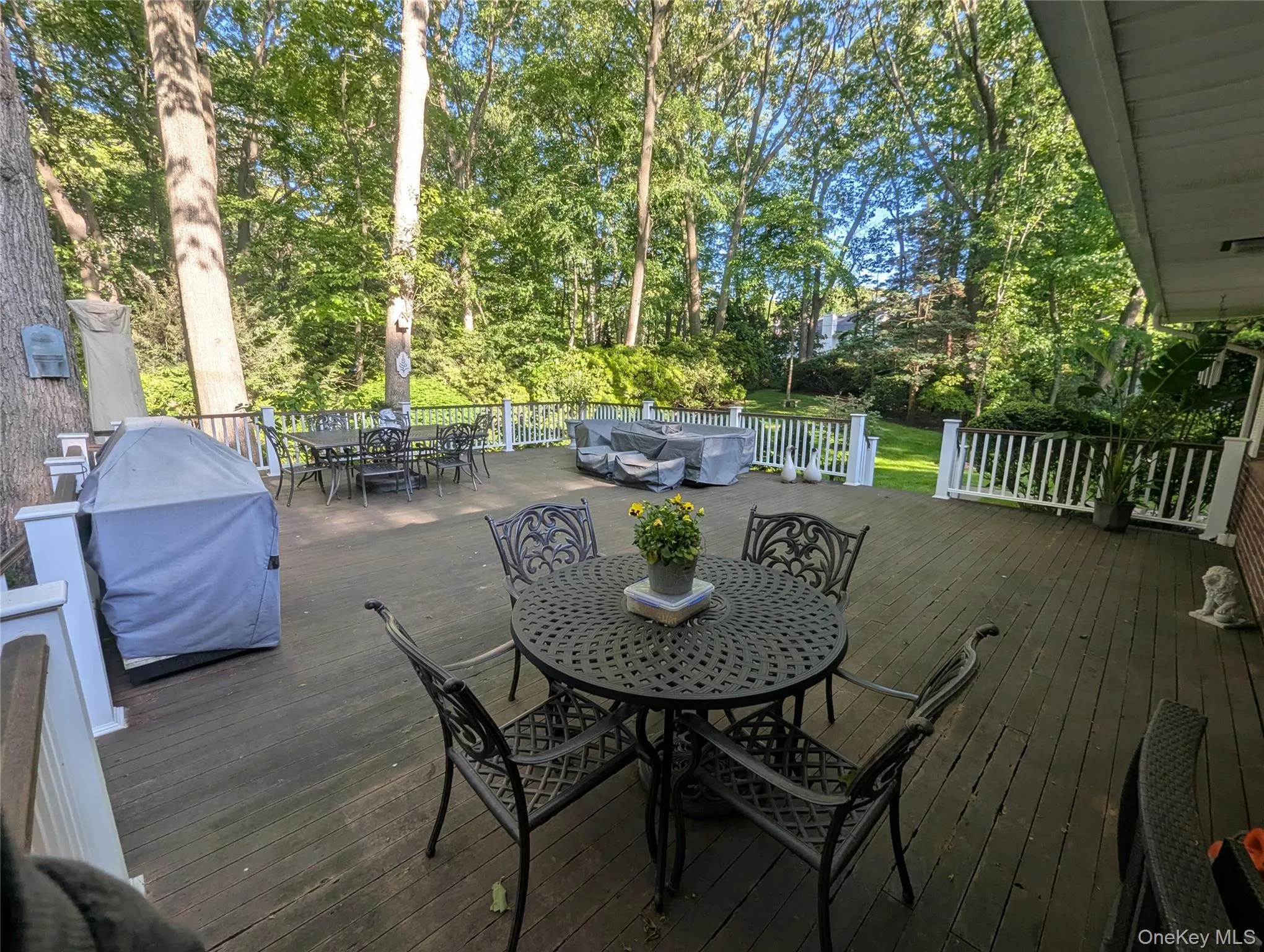 28 Brookfield Road, Smithtown, NY, 3 Bedrooms Bedrooms, 9 Rooms Rooms,2 BathroomsBathrooms,Residential Lease,For Rent,Brookfield,0,1040281 28 Brookfield Road, Smithtown, NY, 3 Bedrooms Bedrooms, 9 Rooms Rooms,2 BathroomsBathrooms,Residential Lease,For Rent,Brookfield,0,1040281