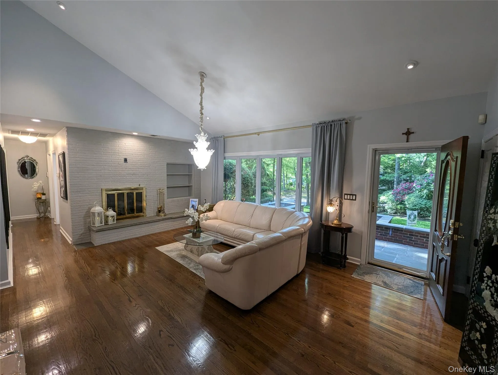 28 Brookfield Road, Smithtown, NY, 3 Bedrooms Bedrooms, 9 Rooms Rooms,2 BathroomsBathrooms,Residential Lease,For Rent,Brookfield,0,1040281 28 Brookfield Road, Smithtown, NY, 3 Bedrooms Bedrooms, 9 Rooms Rooms,2 BathroomsBathrooms,Residential Lease,For Rent,Brookfield,0,1040281