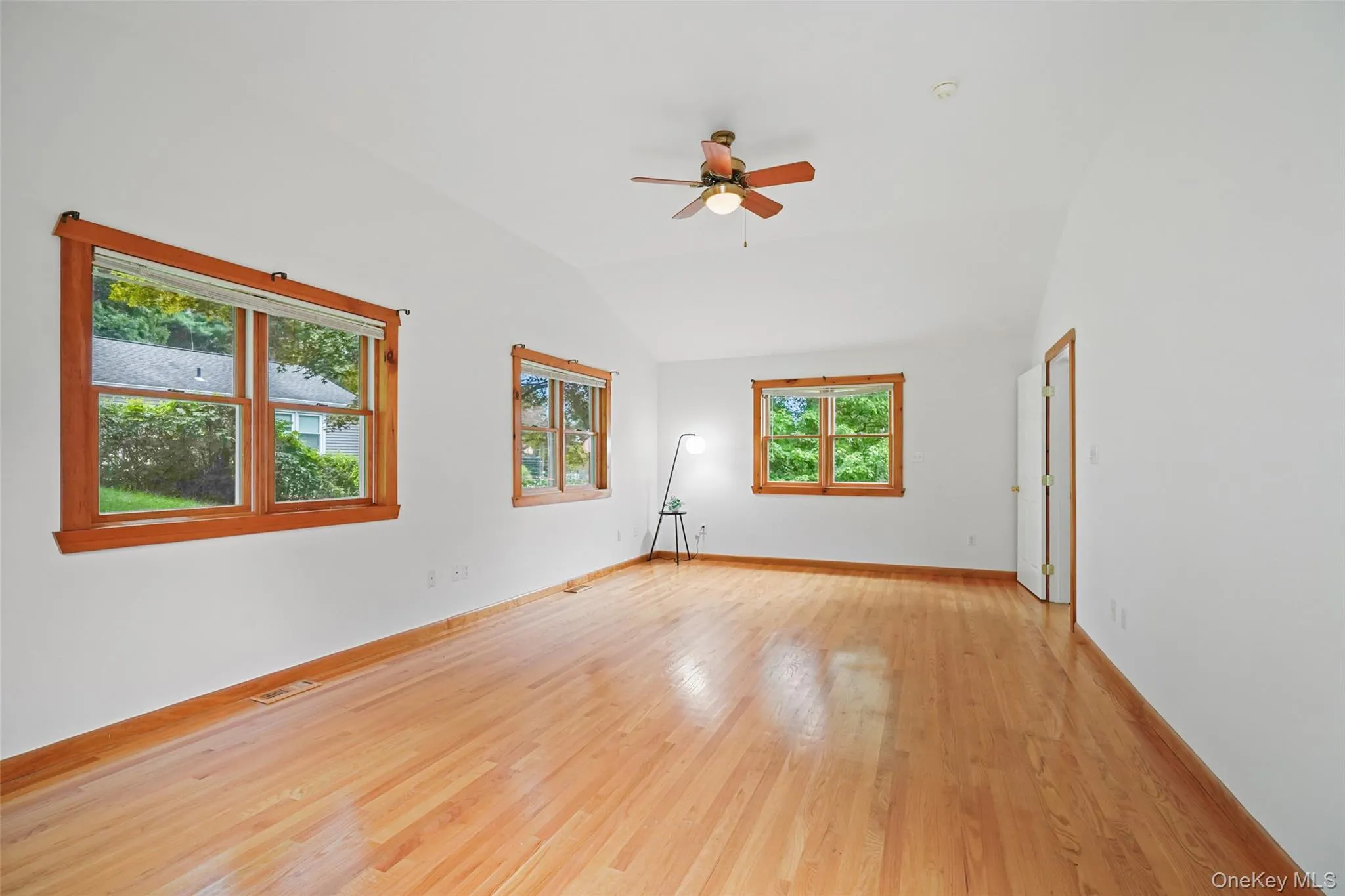 17 Mary Avenue, Carmel, NY, 3 Bedrooms Bedrooms, 6 Rooms Rooms,2 BathroomsBathrooms,Residential,For Rent,Mary,0,1040283 17 Mary Avenue, Carmel, NY, 3 Bedrooms Bedrooms, 6 Rooms Rooms,2 BathroomsBathrooms,Residential,For Rent,Mary,0,1040283