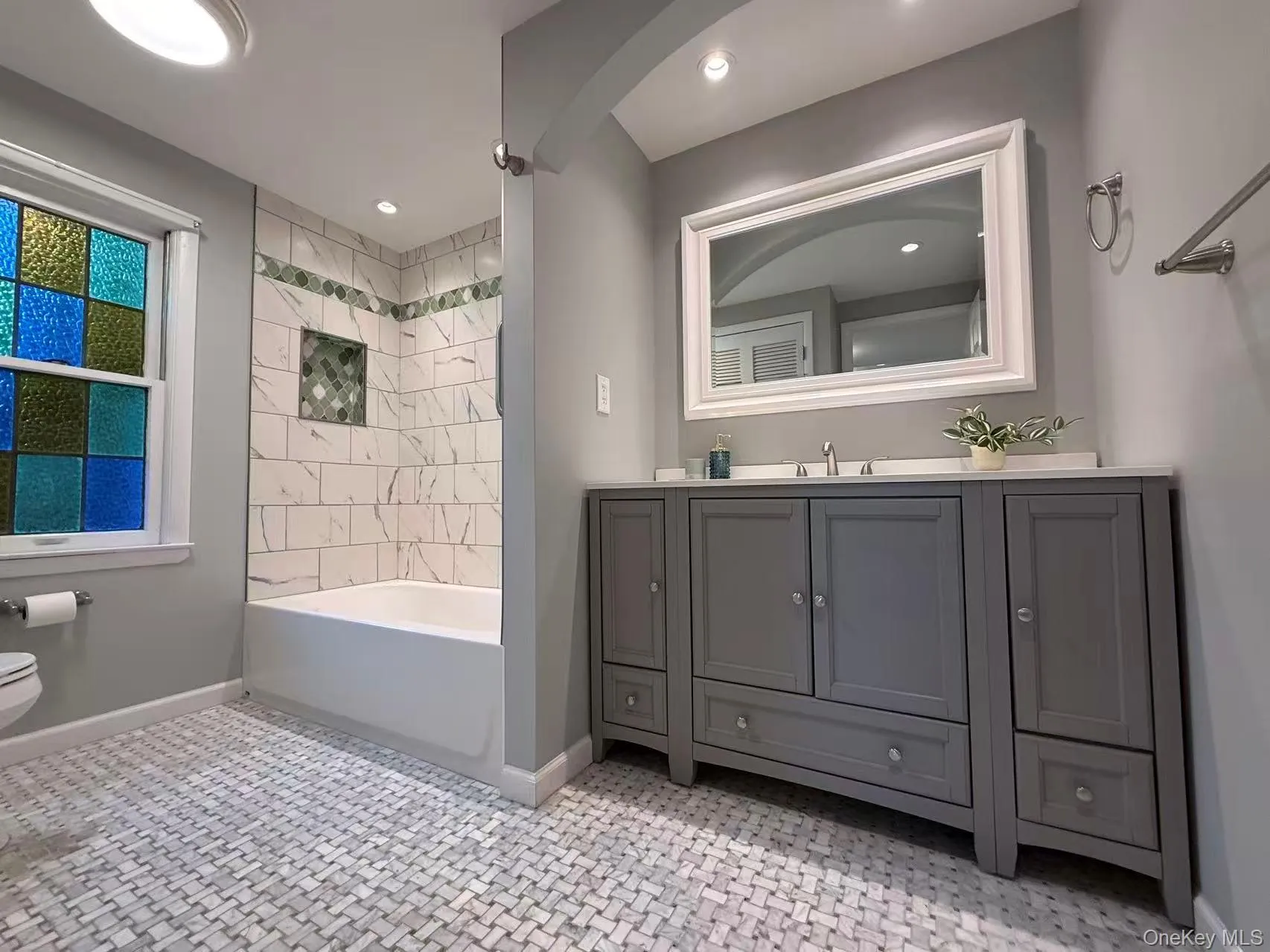 17 Mary Avenue, Carmel, NY, 3 Bedrooms Bedrooms, 6 Rooms Rooms,2 BathroomsBathrooms,Residential,For Rent,Mary,0,1040283 17 Mary Avenue, Carmel, NY, 3 Bedrooms Bedrooms, 6 Rooms Rooms,2 BathroomsBathrooms,Residential,For Rent,Mary,0,1040283