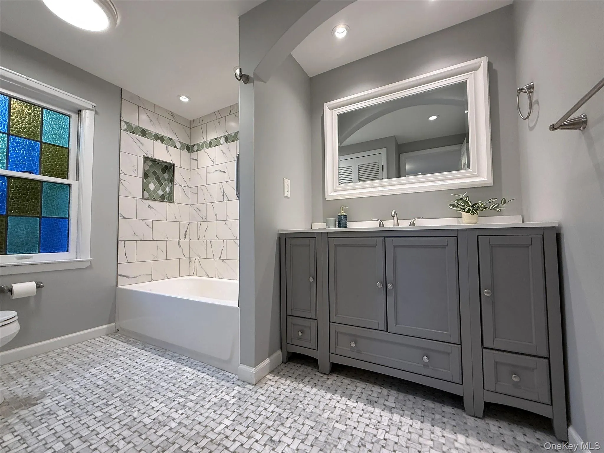 17 Mary Avenue, Carmel, NY, 3 Bedrooms Bedrooms, 6 Rooms Rooms,2 BathroomsBathrooms,Residential,For Rent,Mary,0,1040283 17 Mary Avenue, Carmel, NY, 3 Bedrooms Bedrooms, 6 Rooms Rooms,2 BathroomsBathrooms,Residential,For Rent,Mary,0,1040283