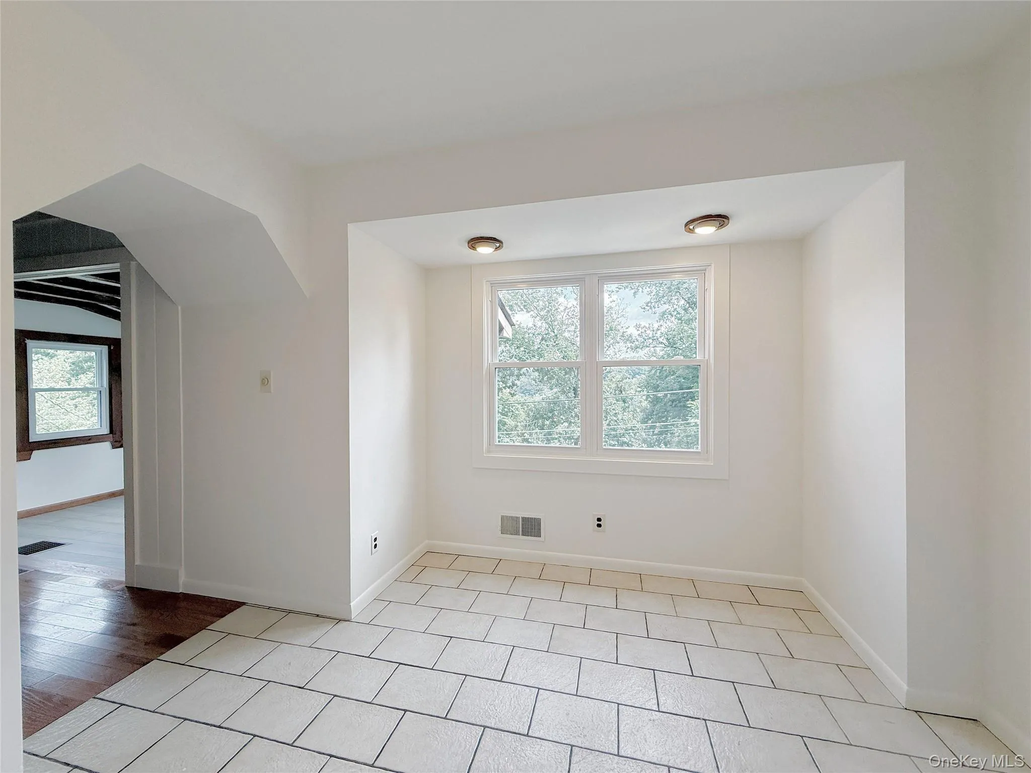 17 Mary Avenue, Carmel, NY, 3 Bedrooms Bedrooms, 6 Rooms Rooms,2 BathroomsBathrooms,Residential,For Rent,Mary,0,1040283 17 Mary Avenue, Carmel, NY, 3 Bedrooms Bedrooms, 6 Rooms Rooms,2 BathroomsBathrooms,Residential,For Rent,Mary,0,1040283
