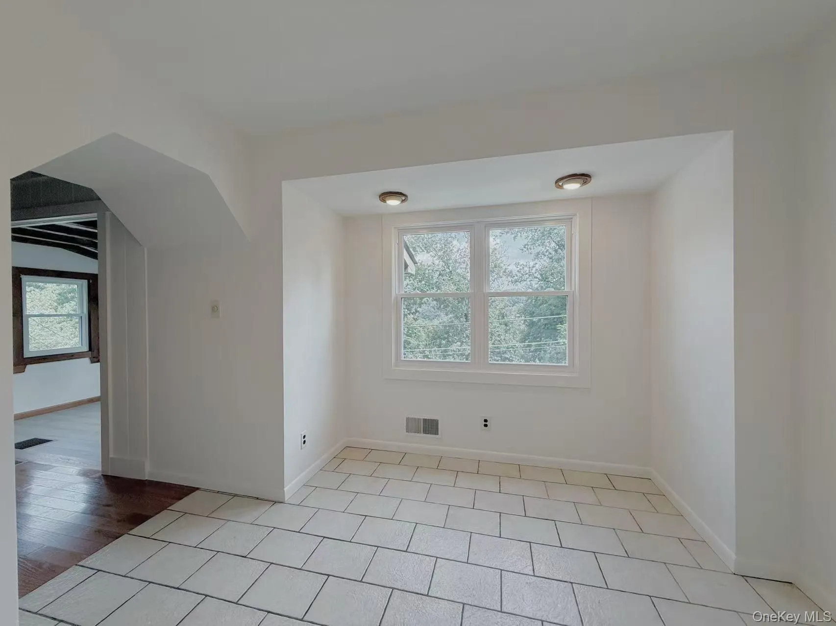 17 Mary Avenue, Carmel, NY, 3 Bedrooms Bedrooms, 6 Rooms Rooms,2 BathroomsBathrooms,Residential,For Rent,Mary,0,1040283 17 Mary Avenue, Carmel, NY, 3 Bedrooms Bedrooms, 6 Rooms Rooms,2 BathroomsBathrooms,Residential,For Rent,Mary,0,1040283