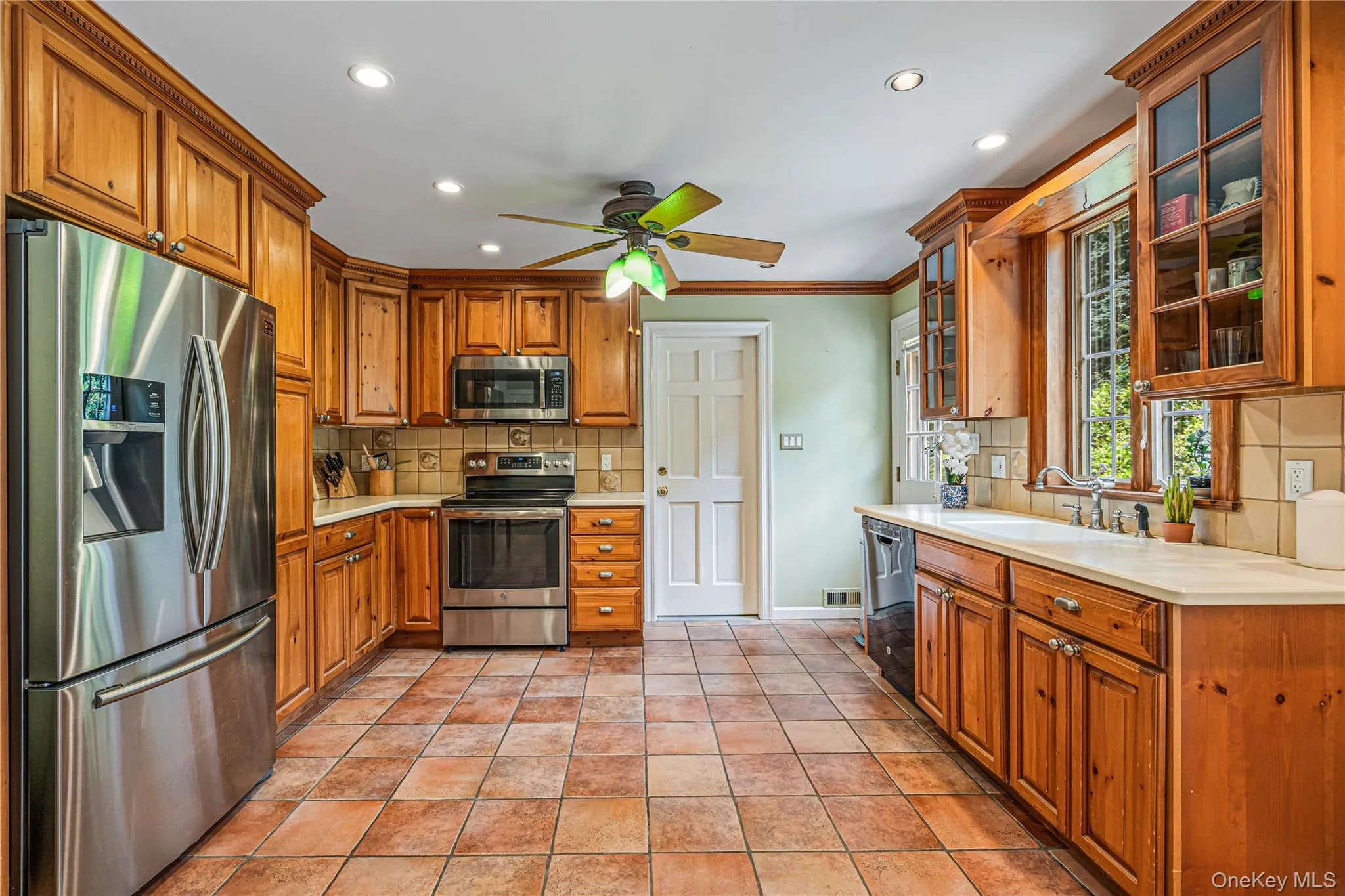 84 Bayville Road, Oyster Bay, NY, 4 Bedrooms Bedrooms, 7 Rooms Rooms,3 BathroomsBathrooms,Residential,For Rent,Bayville,0,1040284 84 Bayville Road, Oyster Bay, NY, 4 Bedrooms Bedrooms, 7 Rooms Rooms,3 BathroomsBathrooms,Residential,For Rent,Bayville,0,1040284