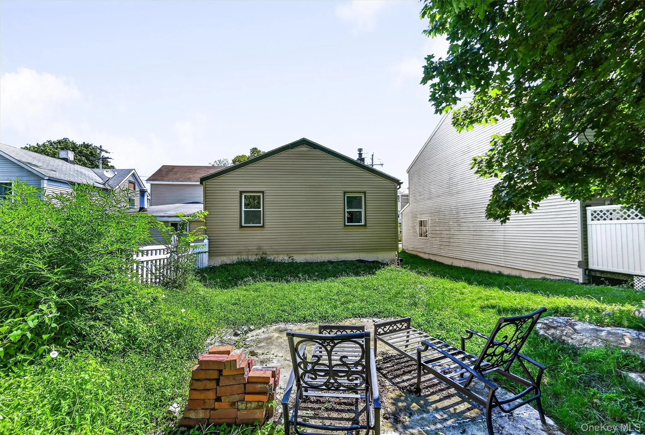 83 Center Street, Highlands, NY, 2 Bedrooms Bedrooms, 5 Rooms Rooms,1 BathroomBathrooms,Residential,For Rent,Center,0,1040293 83 Center Street, Highlands, NY, 2 Bedrooms Bedrooms, 5 Rooms Rooms,1 BathroomBathrooms,Residential,For Rent,Center,0,1040293