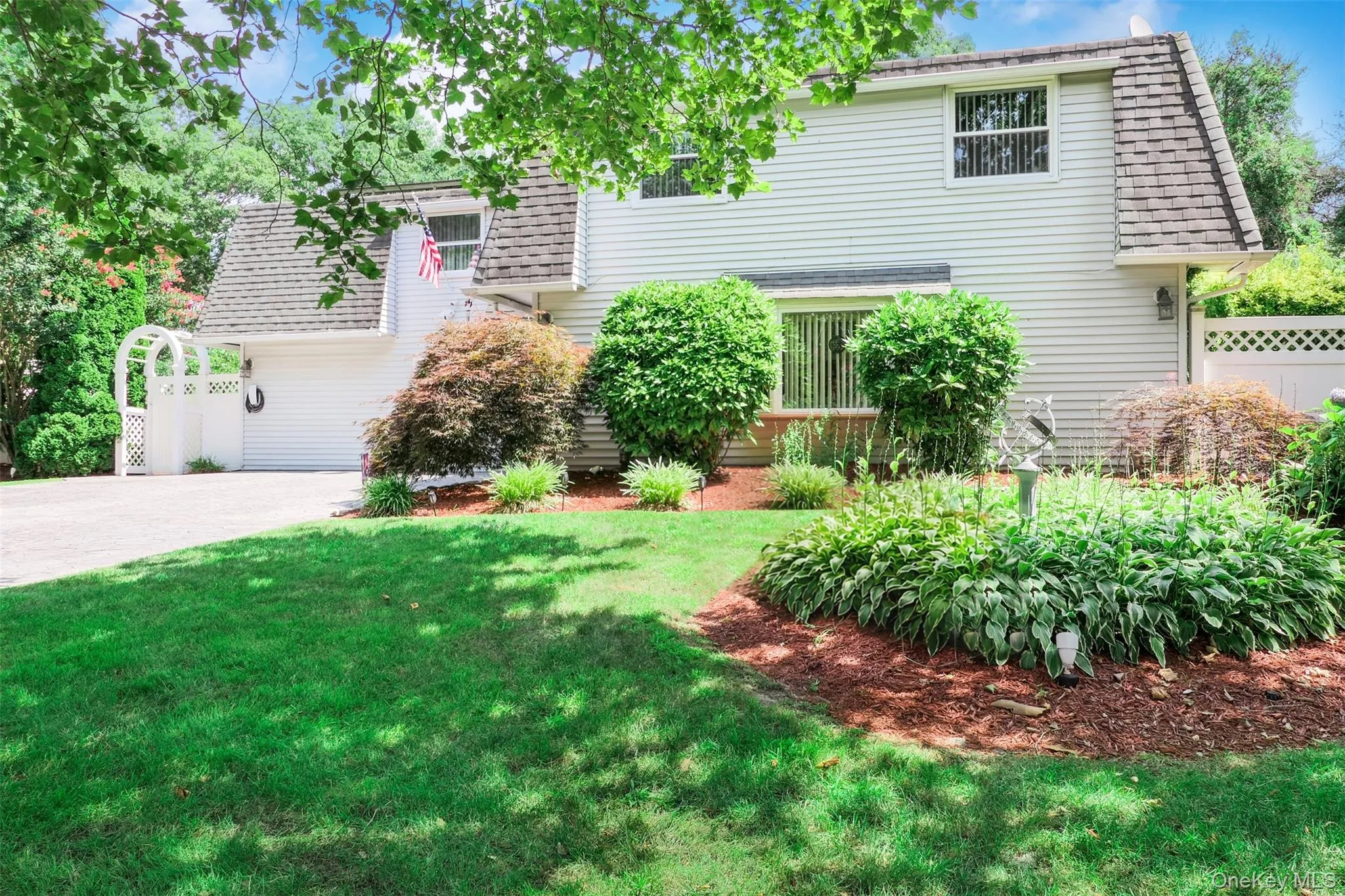17 Sundial Lane, Brookhaven, NY, 7 Bedrooms Bedrooms, 11 Rooms Rooms,2 BathroomsBathrooms,Residential,For Rent,Sundial,0,1040295 17 Sundial Lane, Brookhaven, NY, 7 Bedrooms Bedrooms, 11 Rooms Rooms,2 BathroomsBathrooms,Residential,For Rent,Sundial,0,1040295