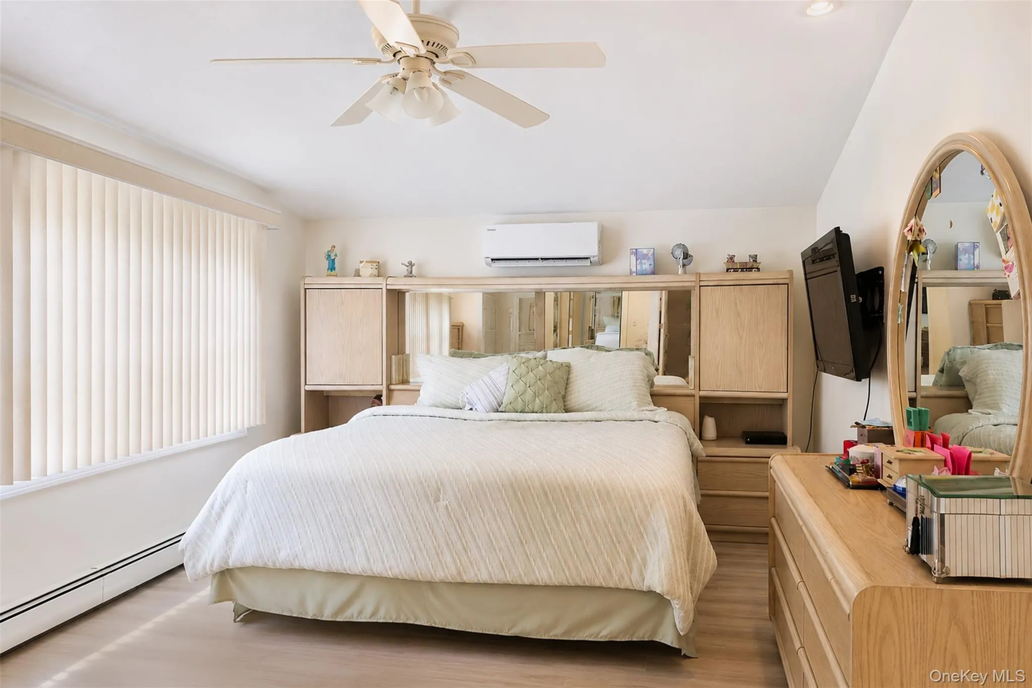 17 Sundial Lane, Brookhaven, NY, 7 Bedrooms Bedrooms, 11 Rooms Rooms,2 BathroomsBathrooms,Residential,For Rent,Sundial,0,1040295 17 Sundial Lane, Brookhaven, NY, 7 Bedrooms Bedrooms, 11 Rooms Rooms,2 BathroomsBathrooms,Residential,For Rent,Sundial,0,1040295