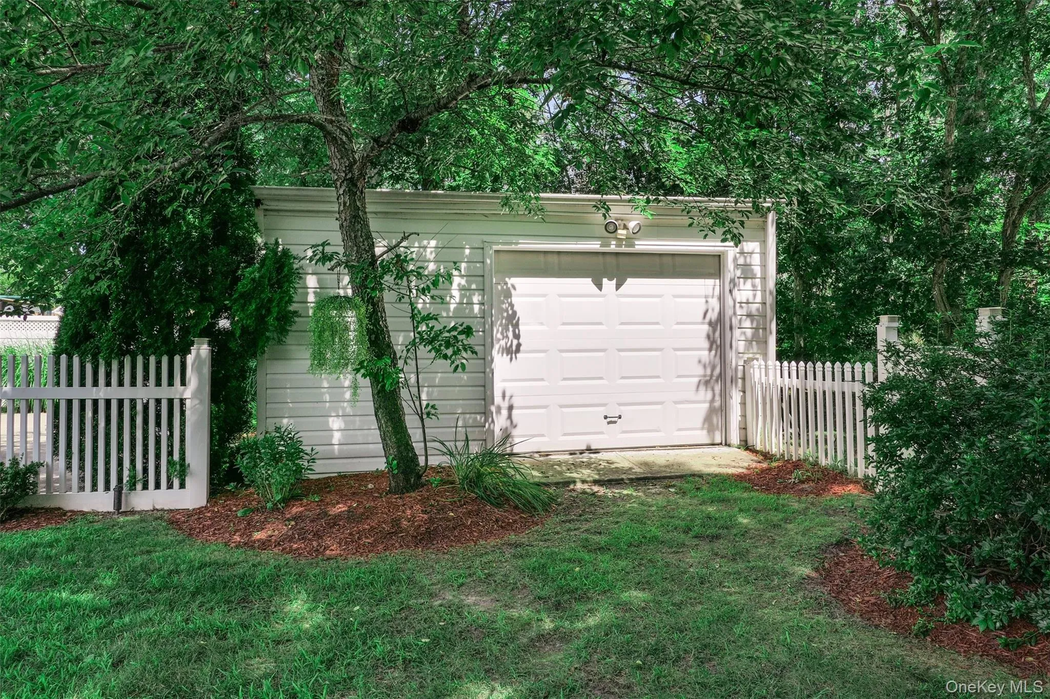 17 Sundial Lane, Brookhaven, NY, 7 Bedrooms Bedrooms, 11 Rooms Rooms,2 BathroomsBathrooms,Residential,For Rent,Sundial,0,1040295 17 Sundial Lane, Brookhaven, NY, 7 Bedrooms Bedrooms, 11 Rooms Rooms,2 BathroomsBathrooms,Residential,For Rent,Sundial,0,1040295