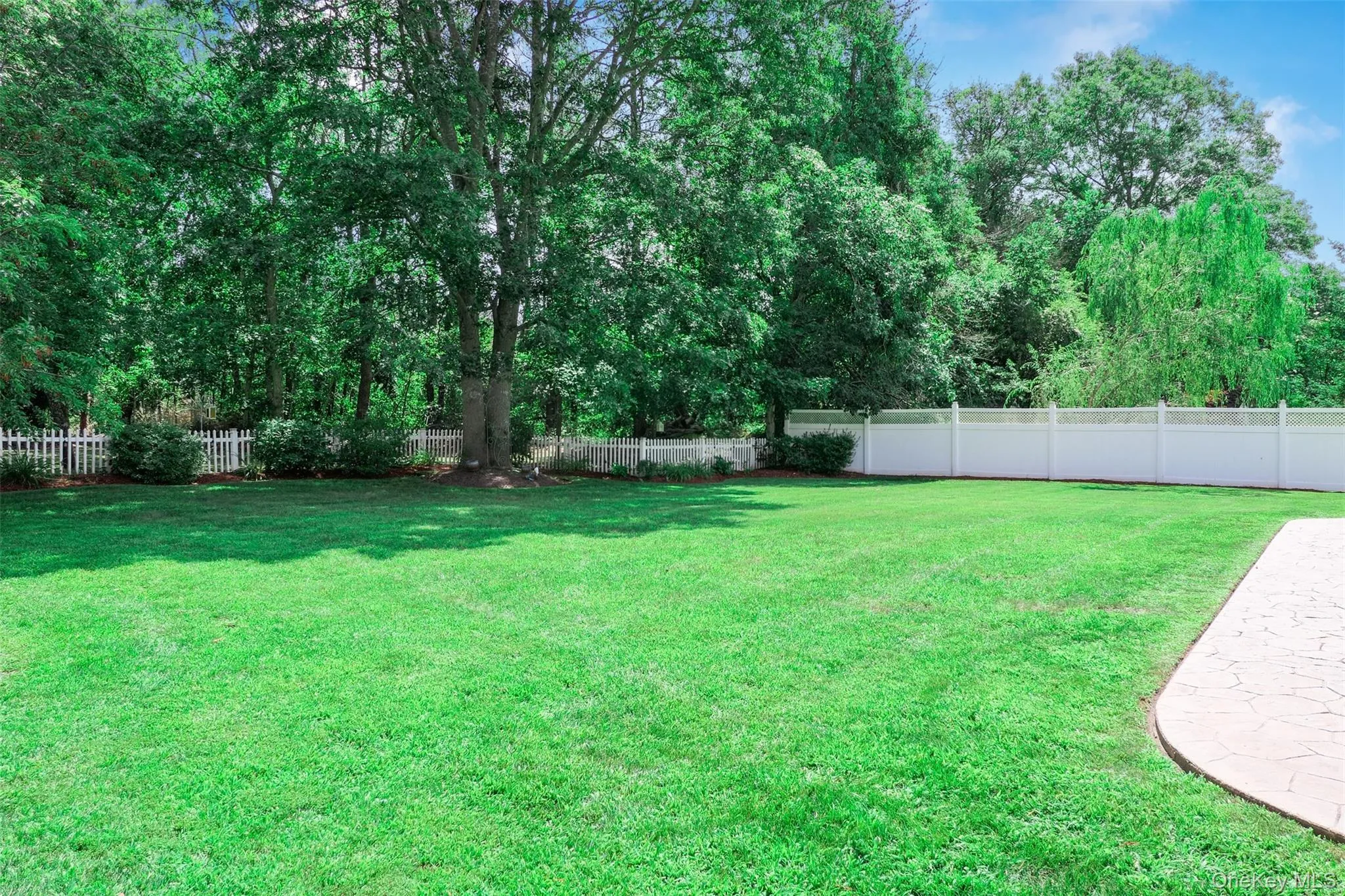 17 Sundial Lane, Brookhaven, NY, 7 Bedrooms Bedrooms, 11 Rooms Rooms,2 BathroomsBathrooms,Residential,For Rent,Sundial,0,1040295 17 Sundial Lane, Brookhaven, NY, 7 Bedrooms Bedrooms, 11 Rooms Rooms,2 BathroomsBathrooms,Residential,For Rent,Sundial,0,1040295