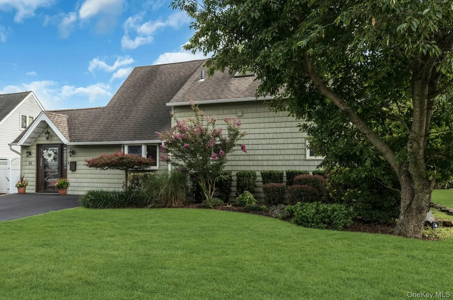 42 Dock Lane, Hempstead, NY, 4 Bedrooms Bedrooms, 7 Rooms Rooms,2 BathroomsBathrooms,Residential,For Rent,Dock,0,1040298 42 Dock Lane, Hempstead, NY, 4 Bedrooms Bedrooms, 7 Rooms Rooms,2 BathroomsBathrooms,Residential,For Rent,Dock,0,1040298