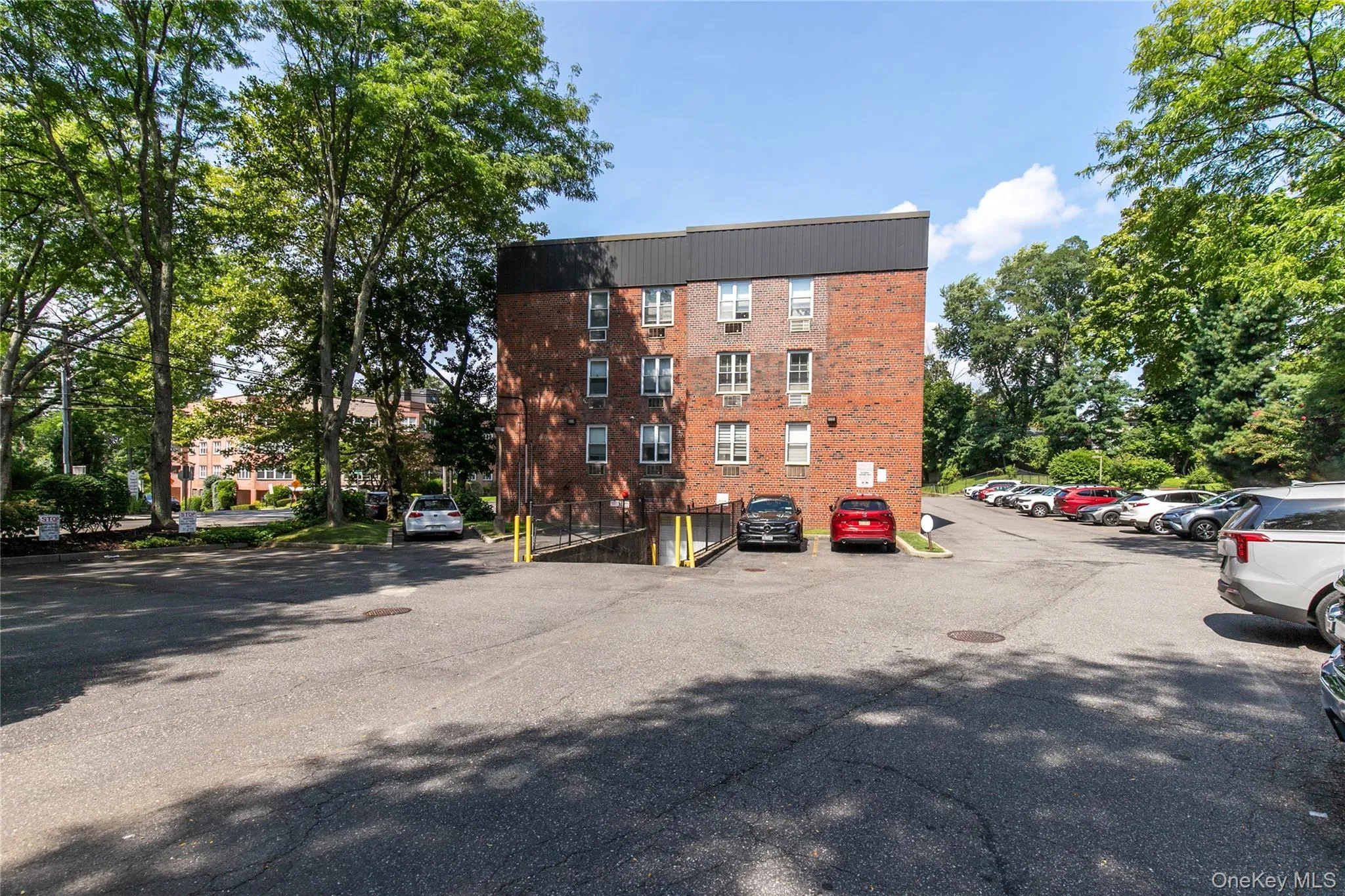 185 Middle Neck, North Hempstead, NY, 1 Bedroom Bedrooms, 4 Rooms Rooms,1 BathroomBathrooms,Residential,For Rent,Middle Neck,0,1040303 185 Middle Neck, North Hempstead, NY, 1 Bedroom Bedrooms, 4 Rooms Rooms,1 BathroomBathrooms,Residential,For Rent,Middle Neck,0,1040303