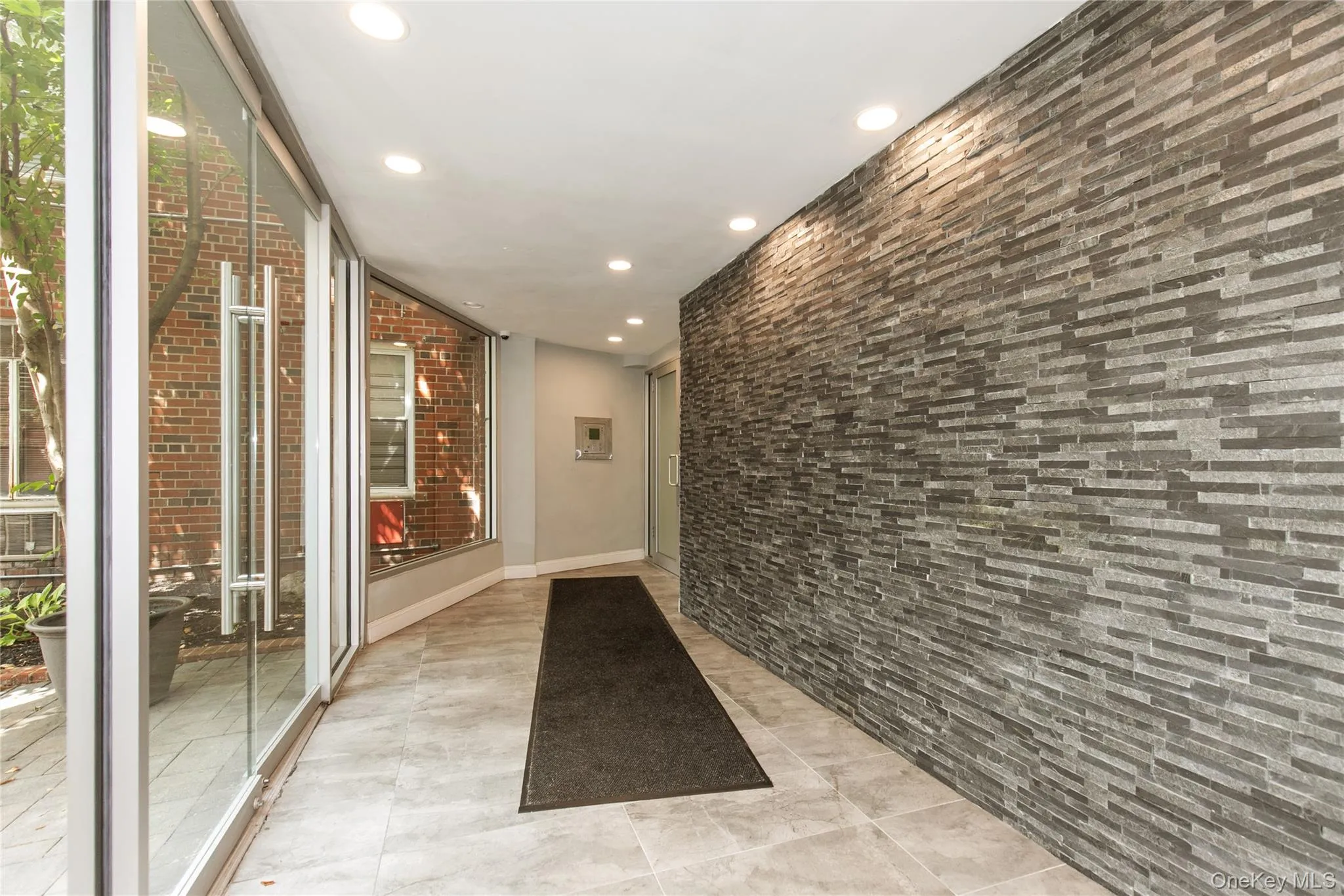 185 Middle Neck, North Hempstead, NY, 1 Bedroom Bedrooms, 4 Rooms Rooms,1 BathroomBathrooms,Residential,For Rent,Middle Neck,0,1040303 185 Middle Neck, North Hempstead, NY, 1 Bedroom Bedrooms, 4 Rooms Rooms,1 BathroomBathrooms,Residential,For Rent,Middle Neck,0,1040303