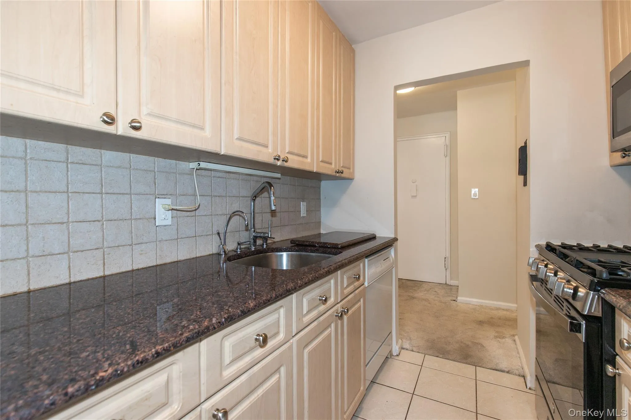 185 Middle Neck, North Hempstead, NY, 1 Bedroom Bedrooms, 4 Rooms Rooms,1 BathroomBathrooms,Residential,For Rent,Middle Neck,0,1040303 185 Middle Neck, North Hempstead, NY, 1 Bedroom Bedrooms, 4 Rooms Rooms,1 BathroomBathrooms,Residential,For Rent,Middle Neck,0,1040303