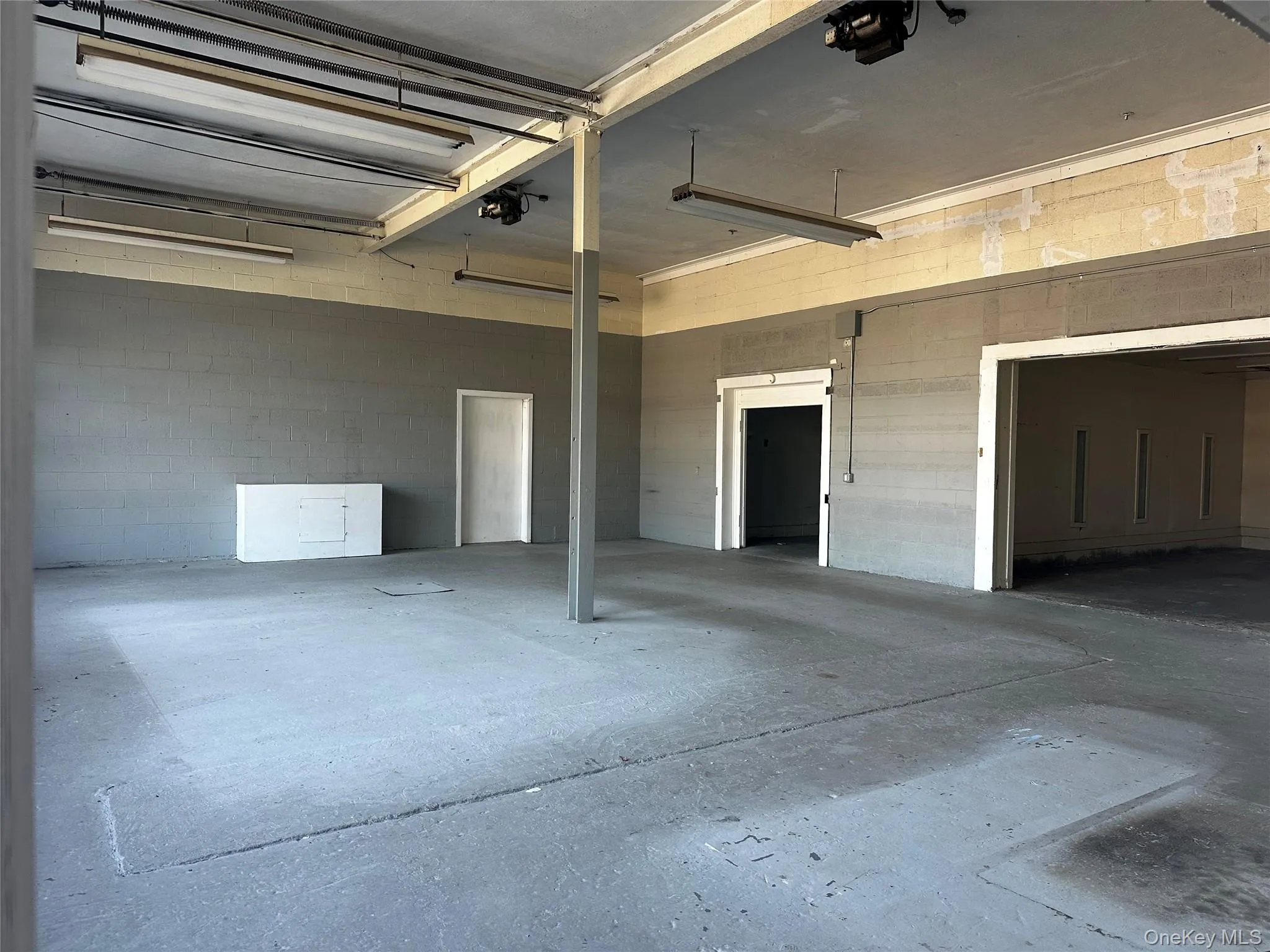 Large Open Space with endless possibilities. Large Open Space with endless possibilities.