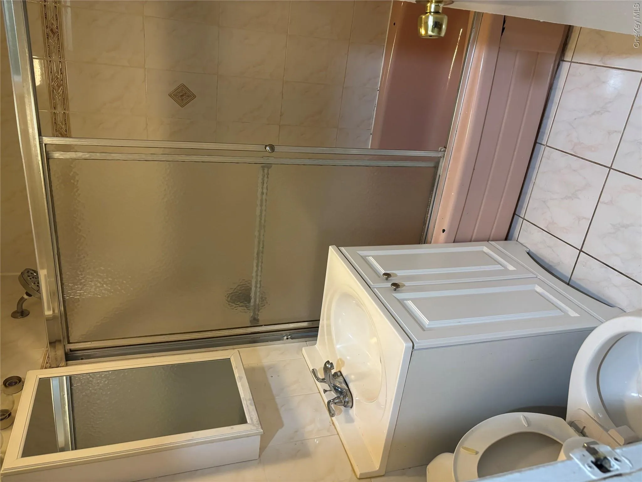 22415 Braddock Avenue, New York, NY, 2 Bedrooms Bedrooms, 5 Rooms Rooms,1 BathroomBathrooms,Residential Lease,For Rent,Braddock,0,1040310 22415 Braddock Avenue, New York, NY, 2 Bedrooms Bedrooms, 5 Rooms Rooms,1 BathroomBathrooms,Residential Lease,For Rent,Braddock,0,1040310