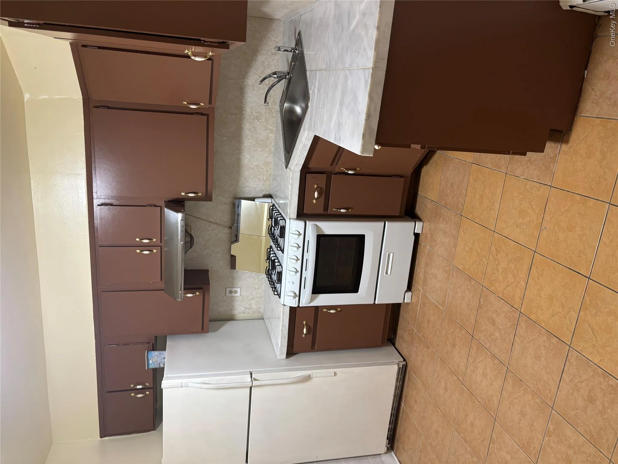 22415 Braddock Avenue, New York, NY, 2 Bedrooms Bedrooms, 5 Rooms Rooms,1 BathroomBathrooms,Residential Lease,For Rent,Braddock,0,1040310 22415 Braddock Avenue, New York, NY, 2 Bedrooms Bedrooms, 5 Rooms Rooms,1 BathroomBathrooms,Residential Lease,For Rent,Braddock,0,1040310