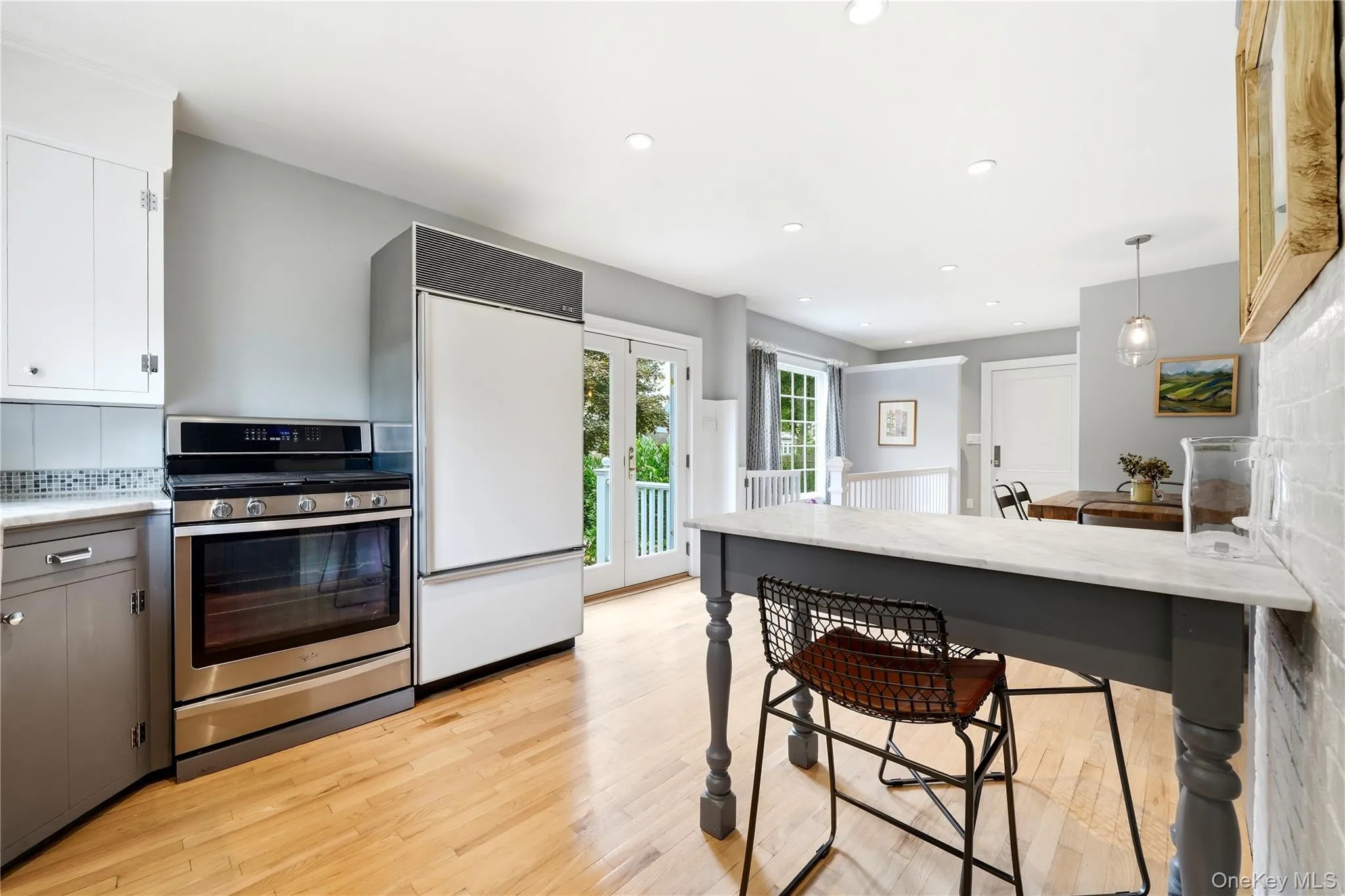129 Bayview Avenue, Babylon, NY, 3 Bedrooms Bedrooms, 10 Rooms Rooms,2 BathroomsBathrooms,Residential,For Rent,Bayview,0,1040311 129 Bayview Avenue, Babylon, NY, 3 Bedrooms Bedrooms, 10 Rooms Rooms,2 BathroomsBathrooms,Residential,For Rent,Bayview,0,1040311