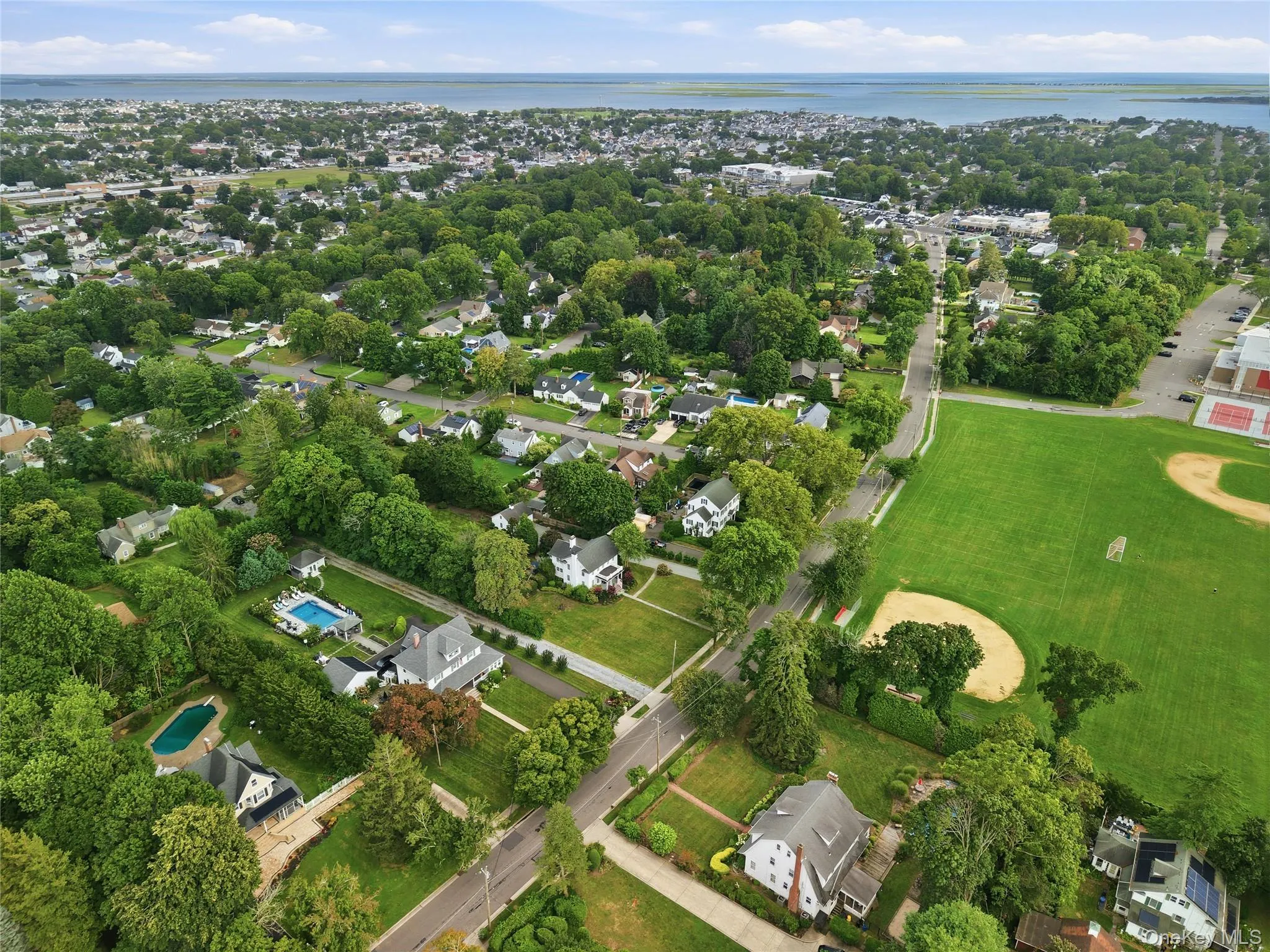 129 Bayview Avenue, Babylon, NY, 3 Bedrooms Bedrooms, 10 Rooms Rooms,2 BathroomsBathrooms,Residential,For Rent,Bayview,0,1040311 129 Bayview Avenue, Babylon, NY, 3 Bedrooms Bedrooms, 10 Rooms Rooms,2 BathroomsBathrooms,Residential,For Rent,Bayview,0,1040311