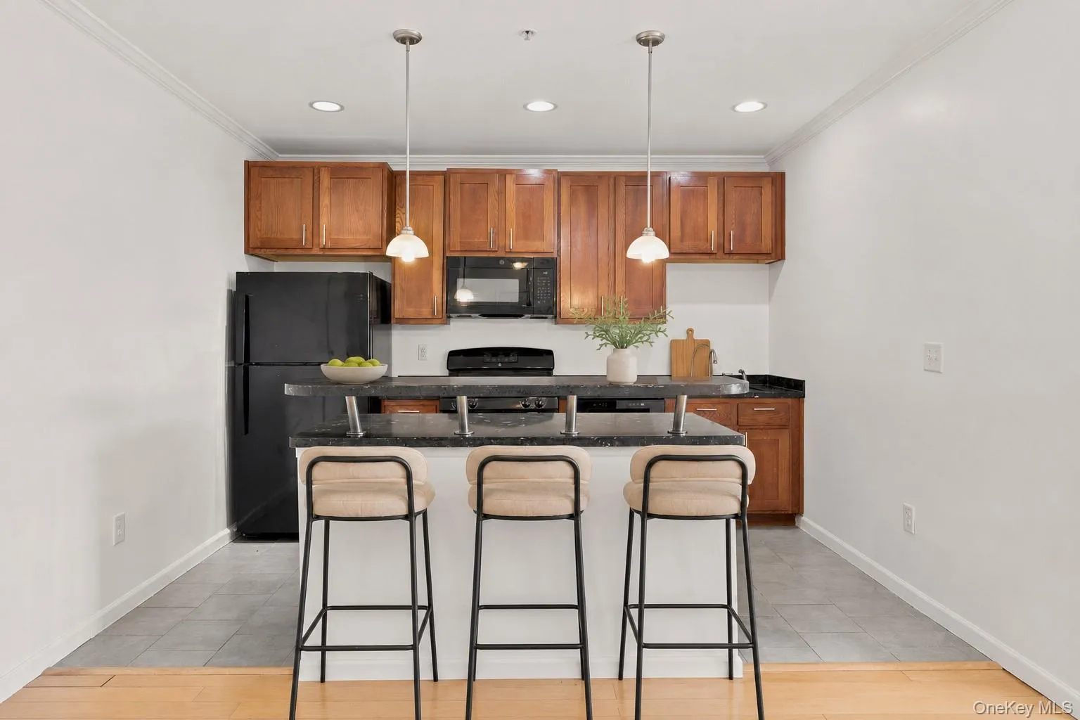 479 Front Street, Hempstead, NY, 1 Bedroom Bedrooms, 3 Rooms Rooms,1 BathroomBathrooms,Residential Lease,For Rent,Front,0,1040313 479 Front Street, Hempstead, NY, 1 Bedroom Bedrooms, 3 Rooms Rooms,1 BathroomBathrooms,Residential Lease,For Rent,Front,0,1040313