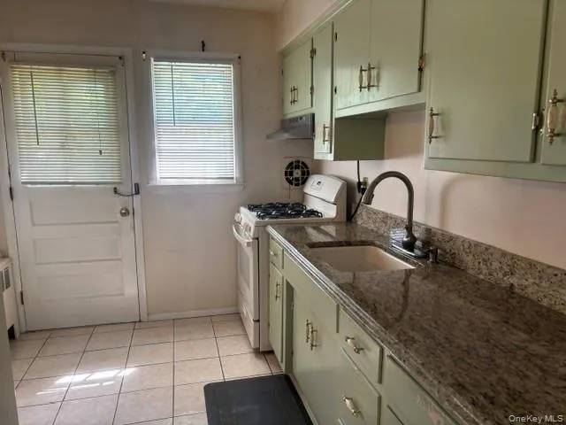 363 3rd Avenue, Islip, NY, 4 Bedrooms Bedrooms, 6 Rooms Rooms,2 BathroomsBathrooms,Residential,For Rent,3rd,0,1040315 363 3rd Avenue, Islip, NY, 4 Bedrooms Bedrooms, 6 Rooms Rooms,2 BathroomsBathrooms,Residential,For Rent,3rd,0,1040315