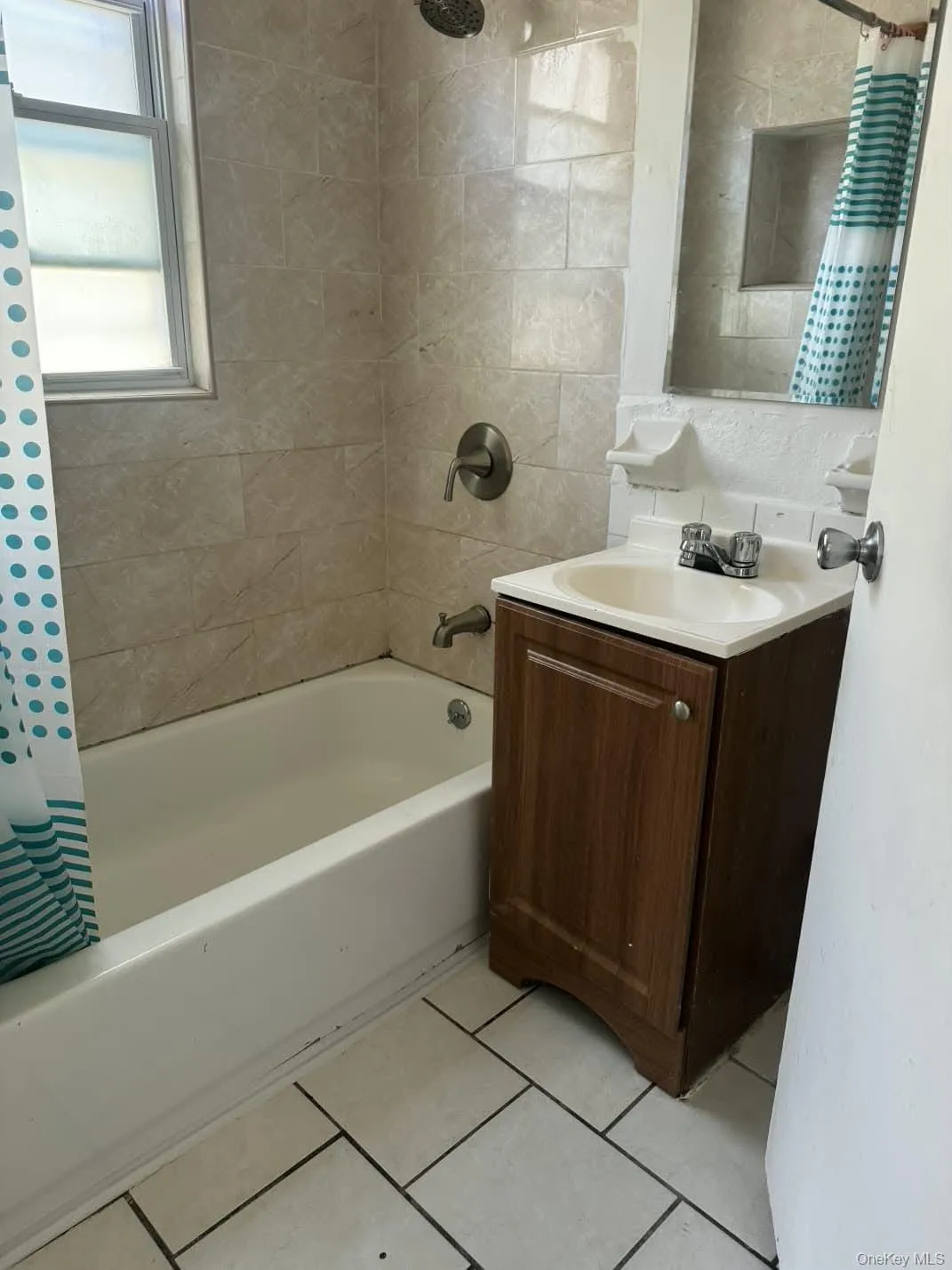 37-45 94th Street, New York, NY, 4 Bedrooms Bedrooms, 8 Rooms Rooms,1 BathroomBathrooms,Residential Lease,For Rent,94th,0,1040317 37-45 94th Street, New York, NY, 4 Bedrooms Bedrooms, 8 Rooms Rooms,1 BathroomBathrooms,Residential Lease,For Rent,94th,0,1040317