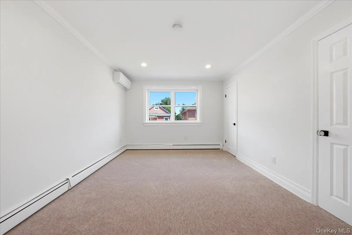 4024 Monticello Avenue, New York, NY, 3 Bedrooms Bedrooms, 6 Rooms Rooms,1 BathroomBathrooms,Residential Lease,For Rent,Monticello,0,1040320 4024 Monticello Avenue, New York, NY, 3 Bedrooms Bedrooms, 6 Rooms Rooms,1 BathroomBathrooms,Residential Lease,For Rent,Monticello,0,1040320